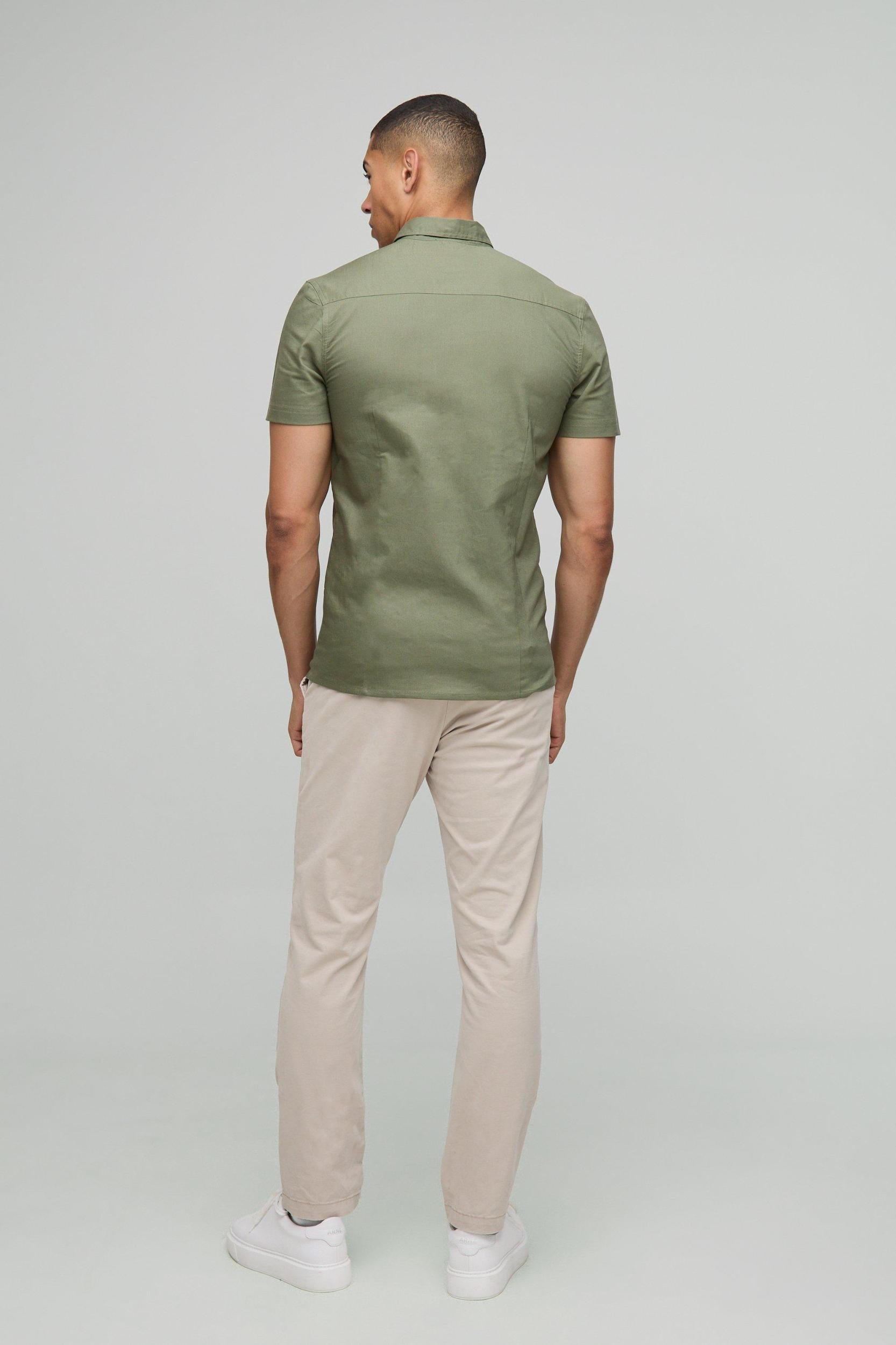 Slim Fit Button Down Collar Oxford Short Sleeve Shirt | boohooMAN USA Product Image