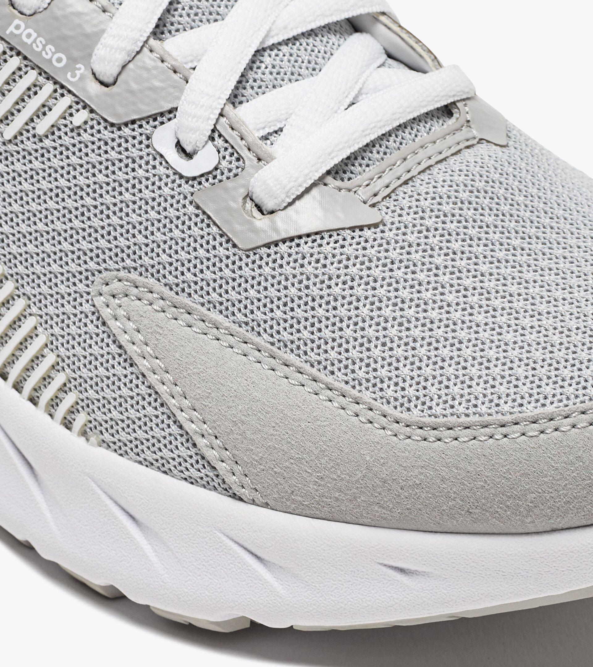 PASSO 3 W Product Image