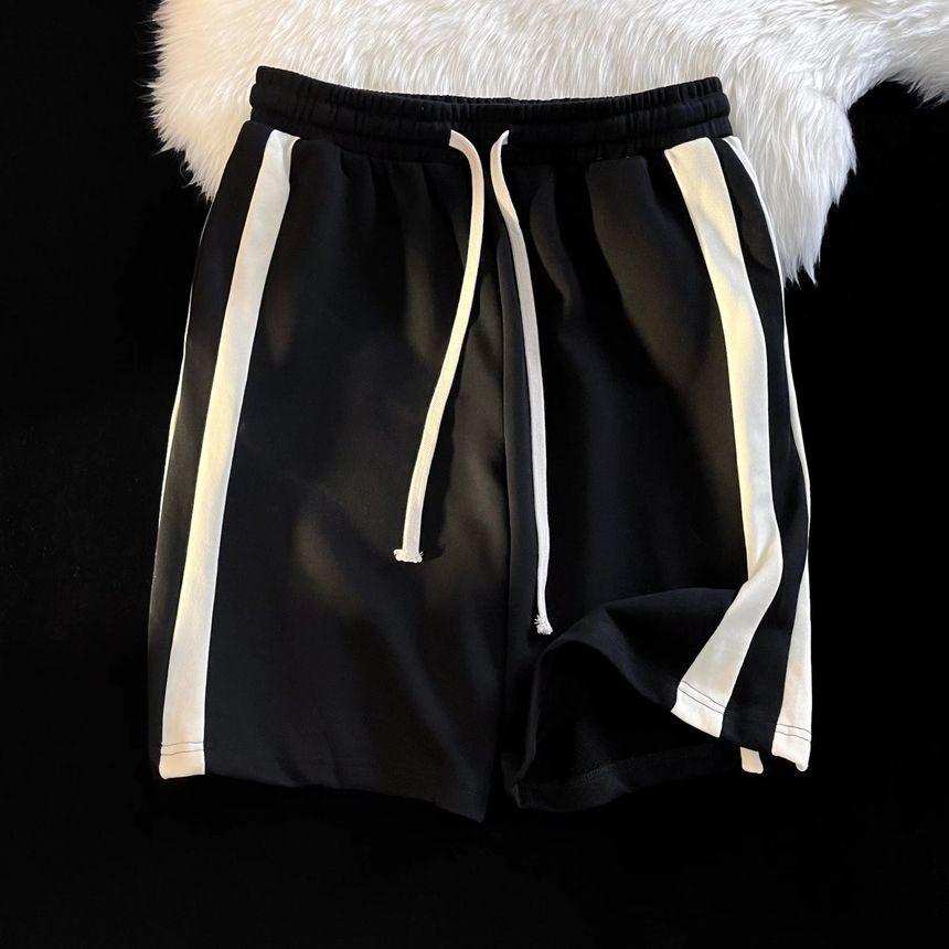 Wide Leg Sweatshorts Product Image