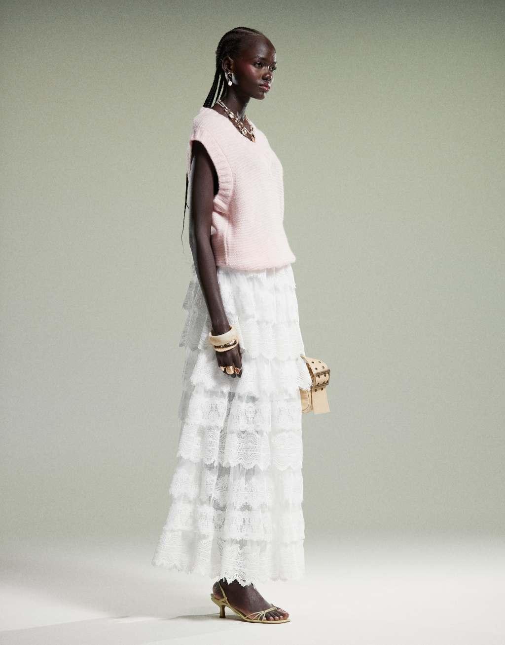 ASOS DESIGN knit V-neck tank with chunky trim in pink Product Image