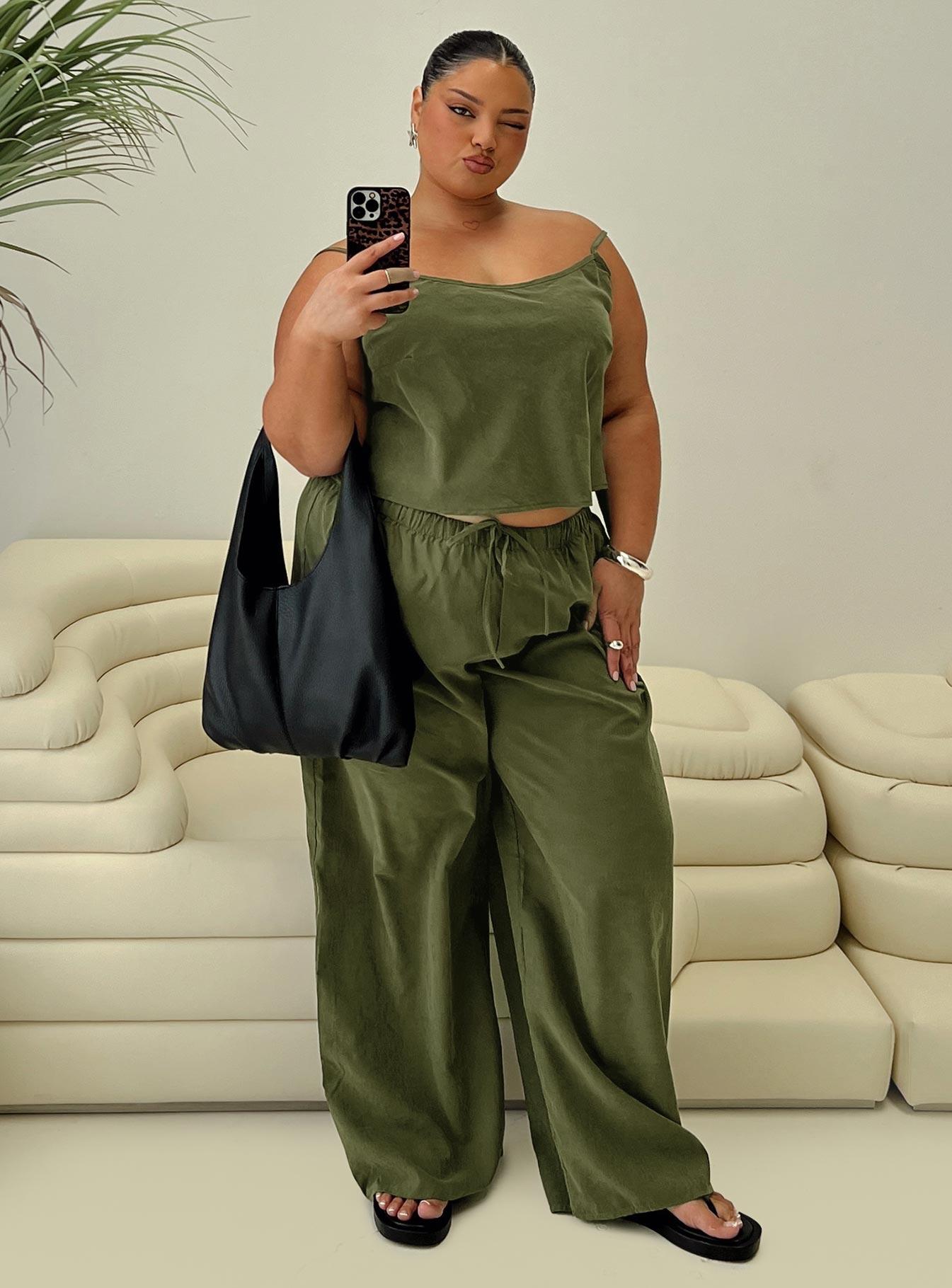 Paigey Set Khaki Curve Product Image