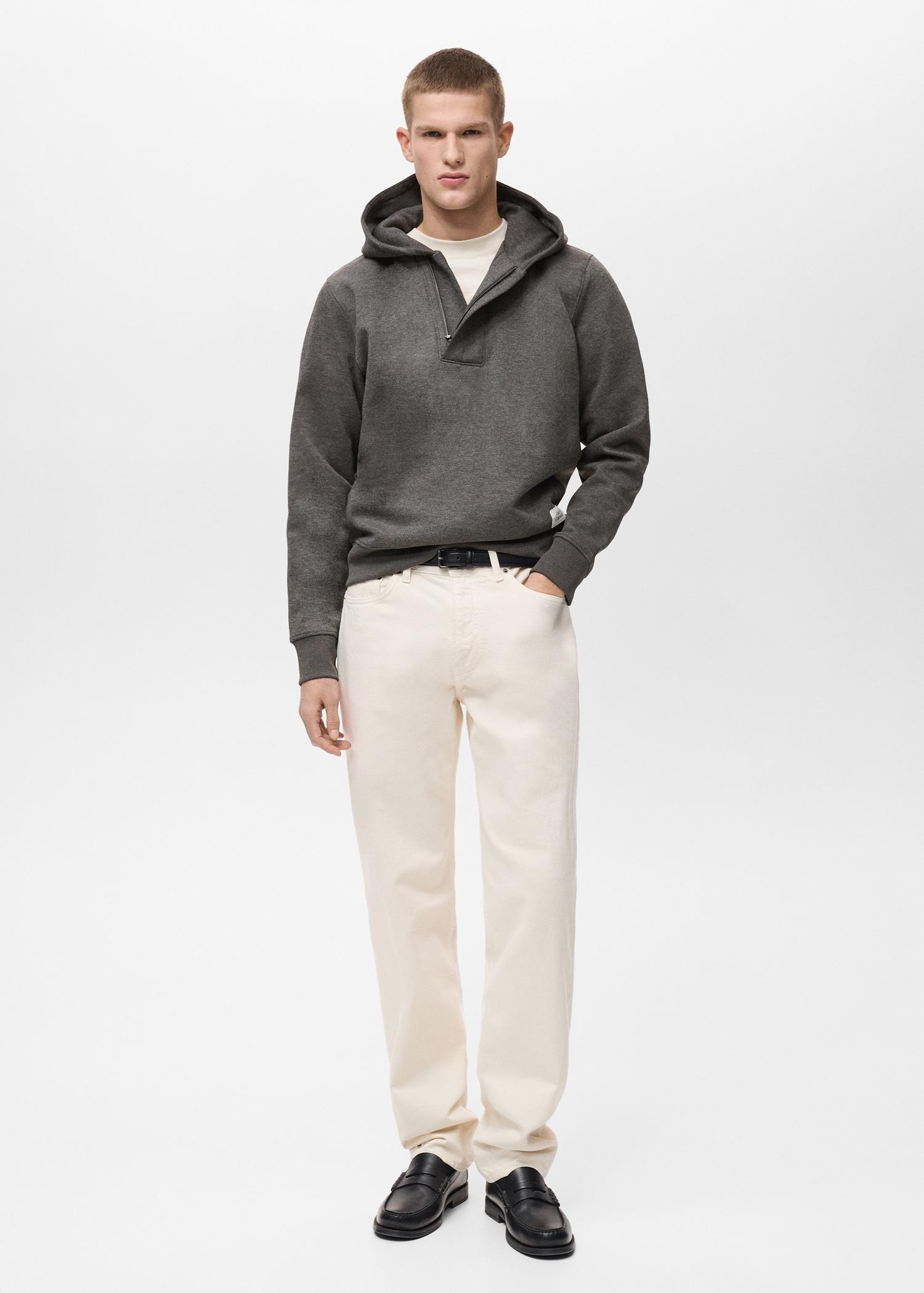 Zipper neck hooded sweatshirt - Men | MANGO USA Product Image