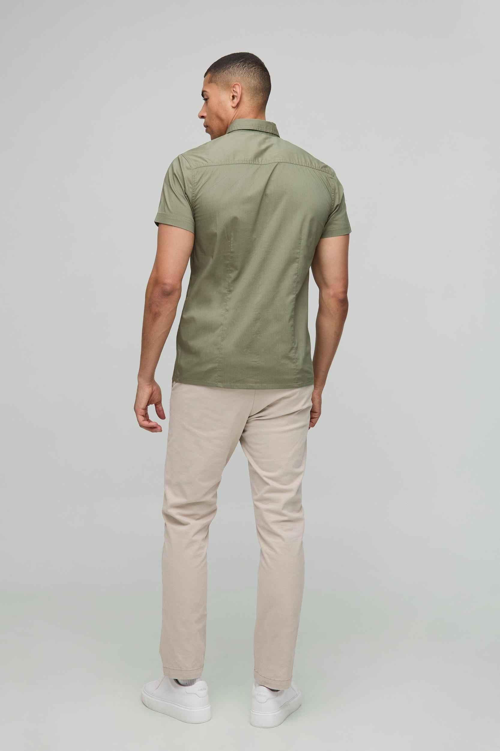 Stretch Fit Basic Short Sleeve Collared Shirt | boohooMAN USA Product Image