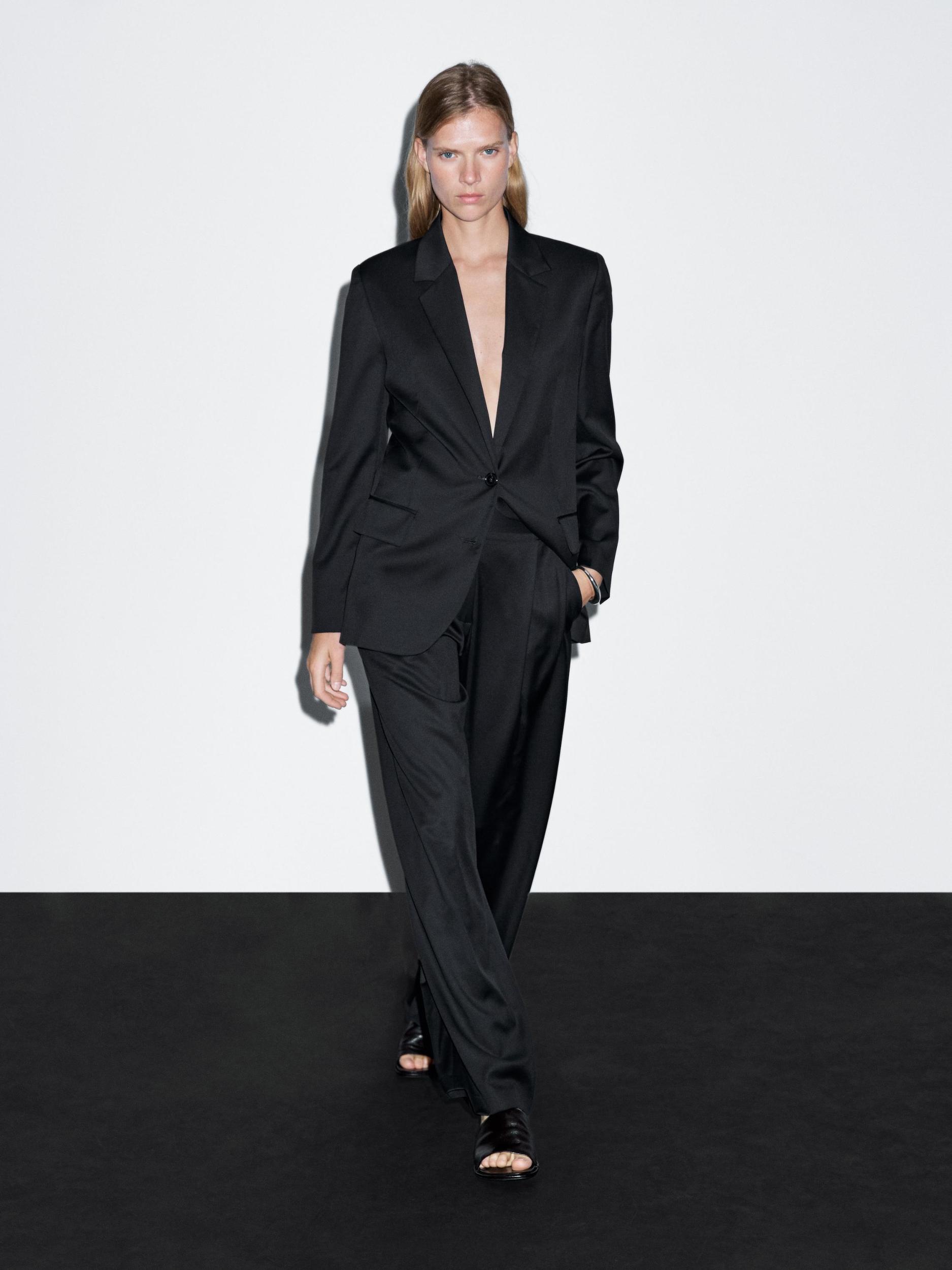 100% extra fine wool two-button blazer Product Image