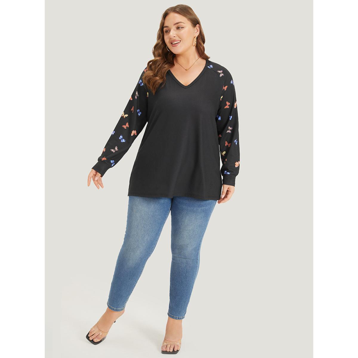 Plus Size Butterfly Print V Neck Raglan Sleeve Sweatshirt Women Black Casual Elastic cuffs V-neck Everyday Sweatshirts BloomChic 30/6X Product Image