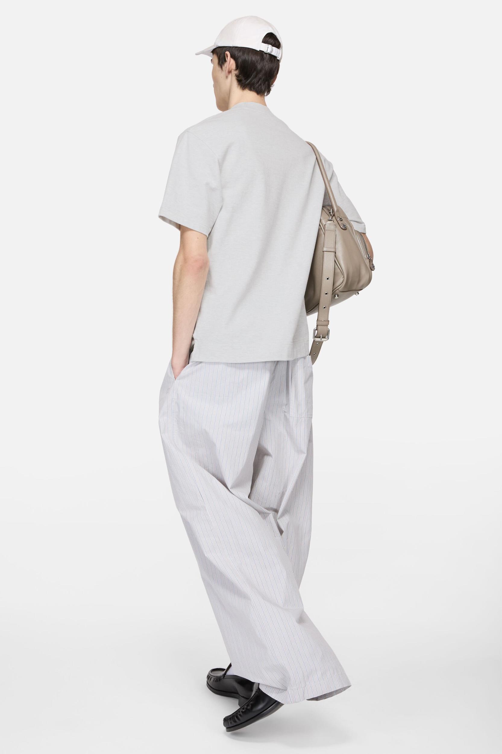 Logo t-shirt - Relaxed fit Product Image