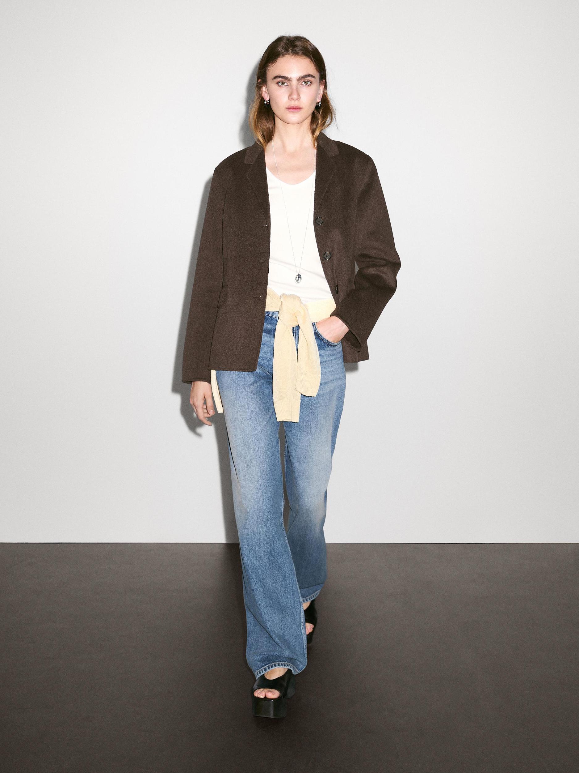 Wool blend blazer with tailored collar Product Image