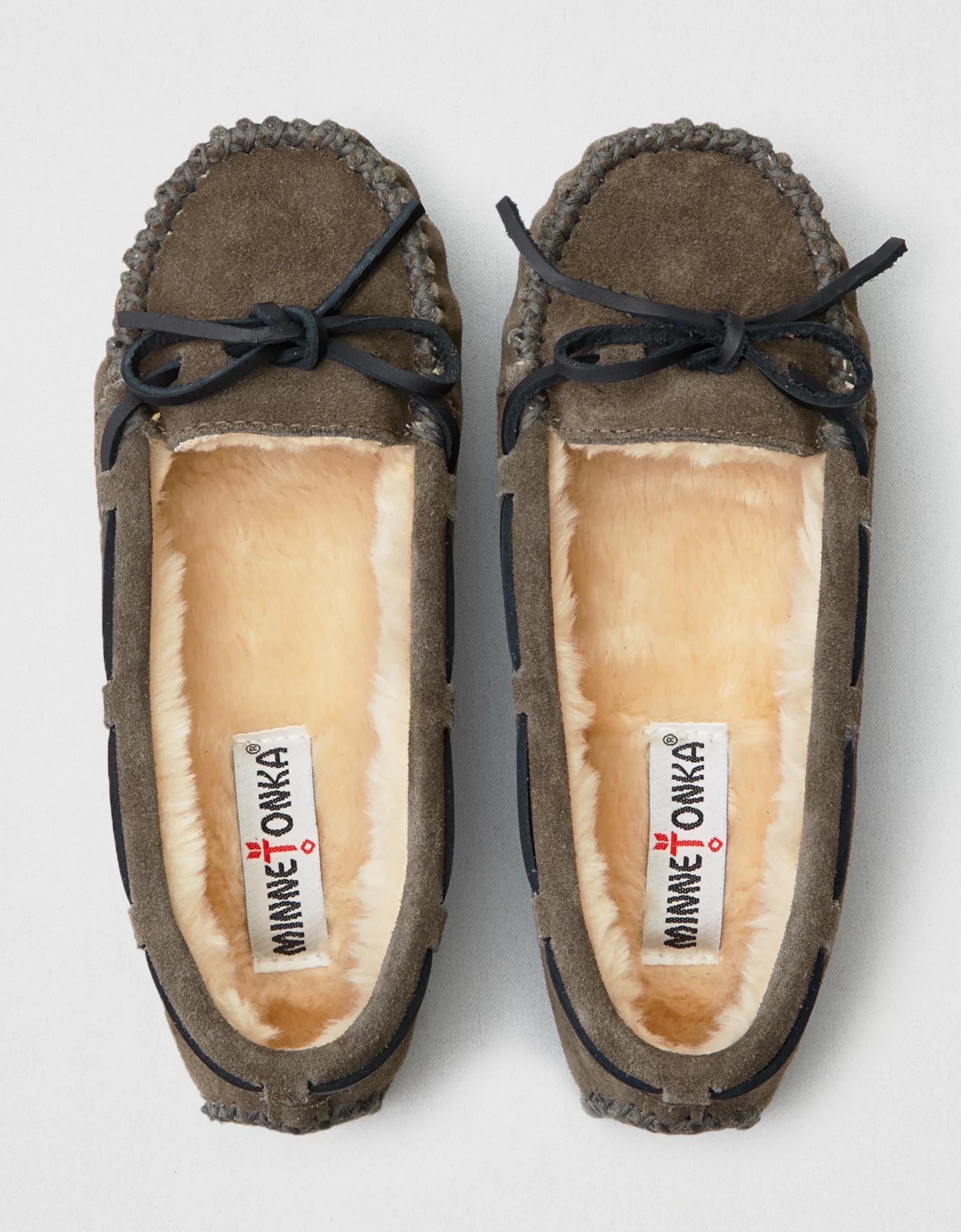 Minnetonka Women's Cally Moccasin Product Image