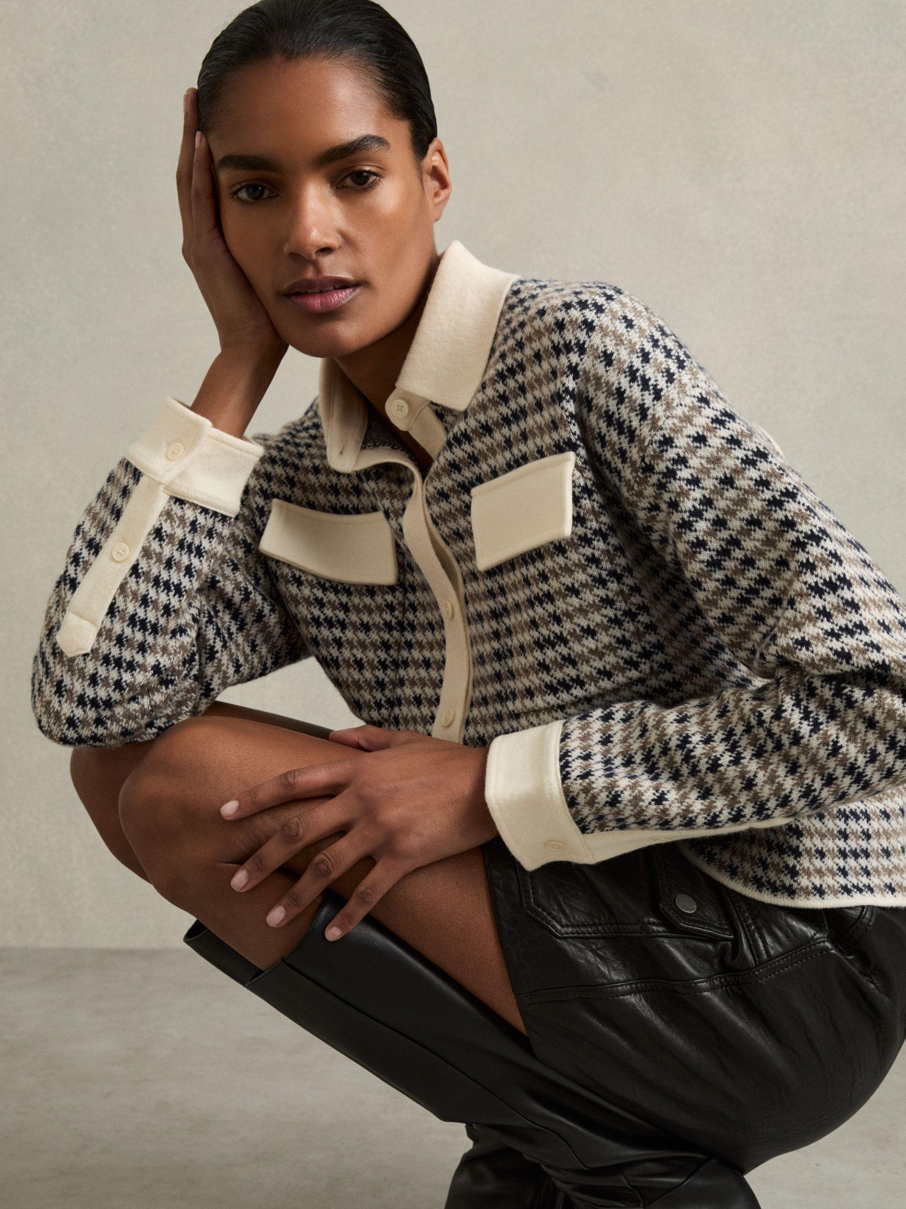Wool-Cashmere Houndstooth Cardigan in Navy/Camel Product Image