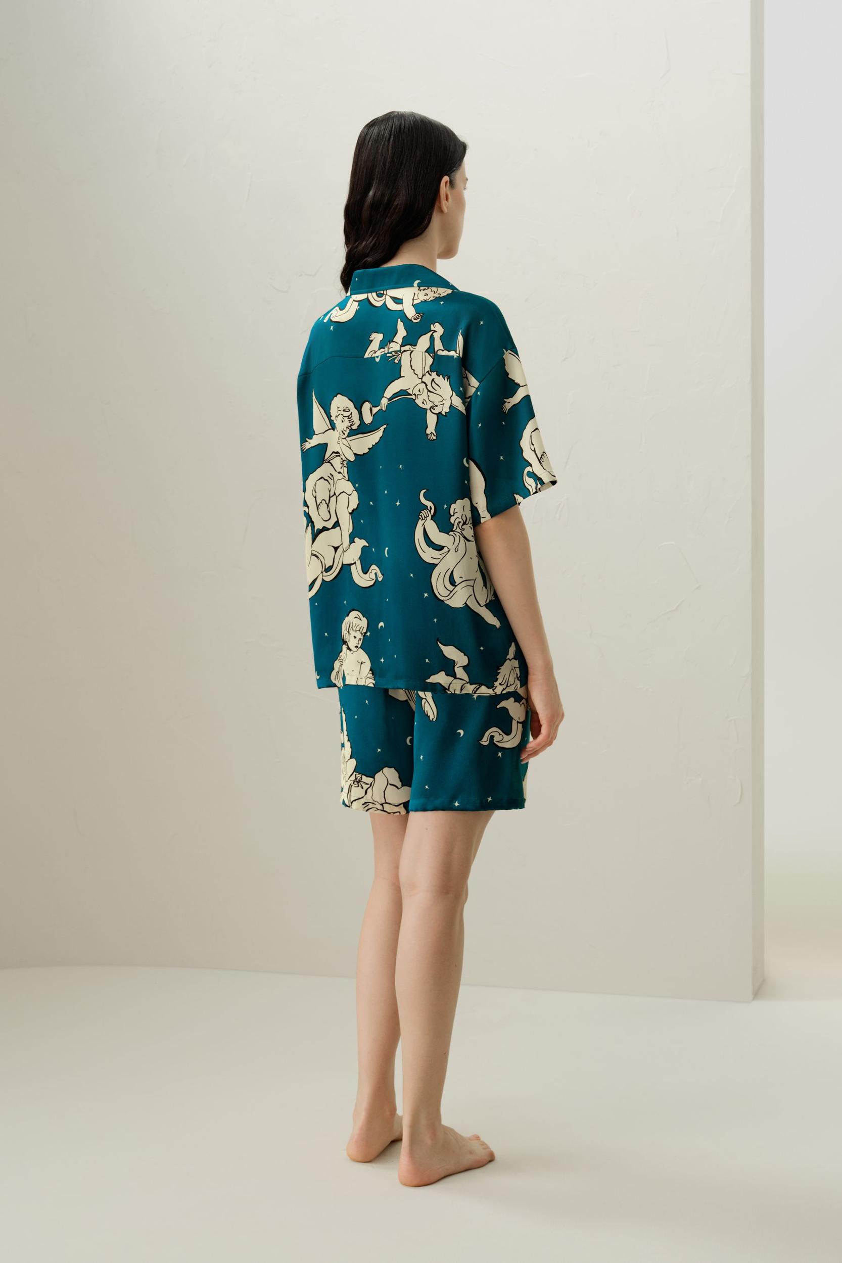 Gemini Zodiac Short Silk Pajama Set Product Image