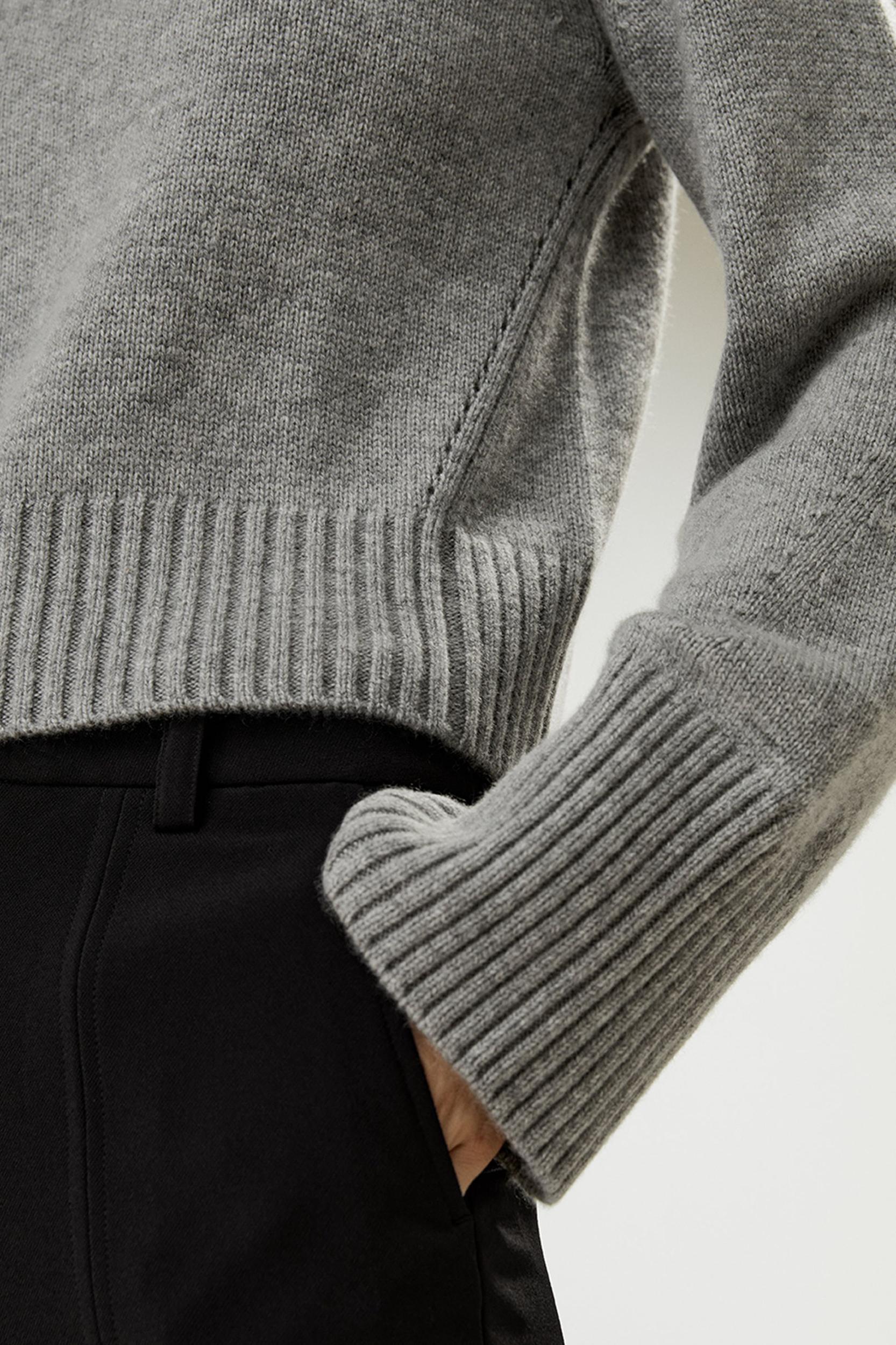 Ribbed Collar and Hemline Wool Cashmere Sweater Product Image