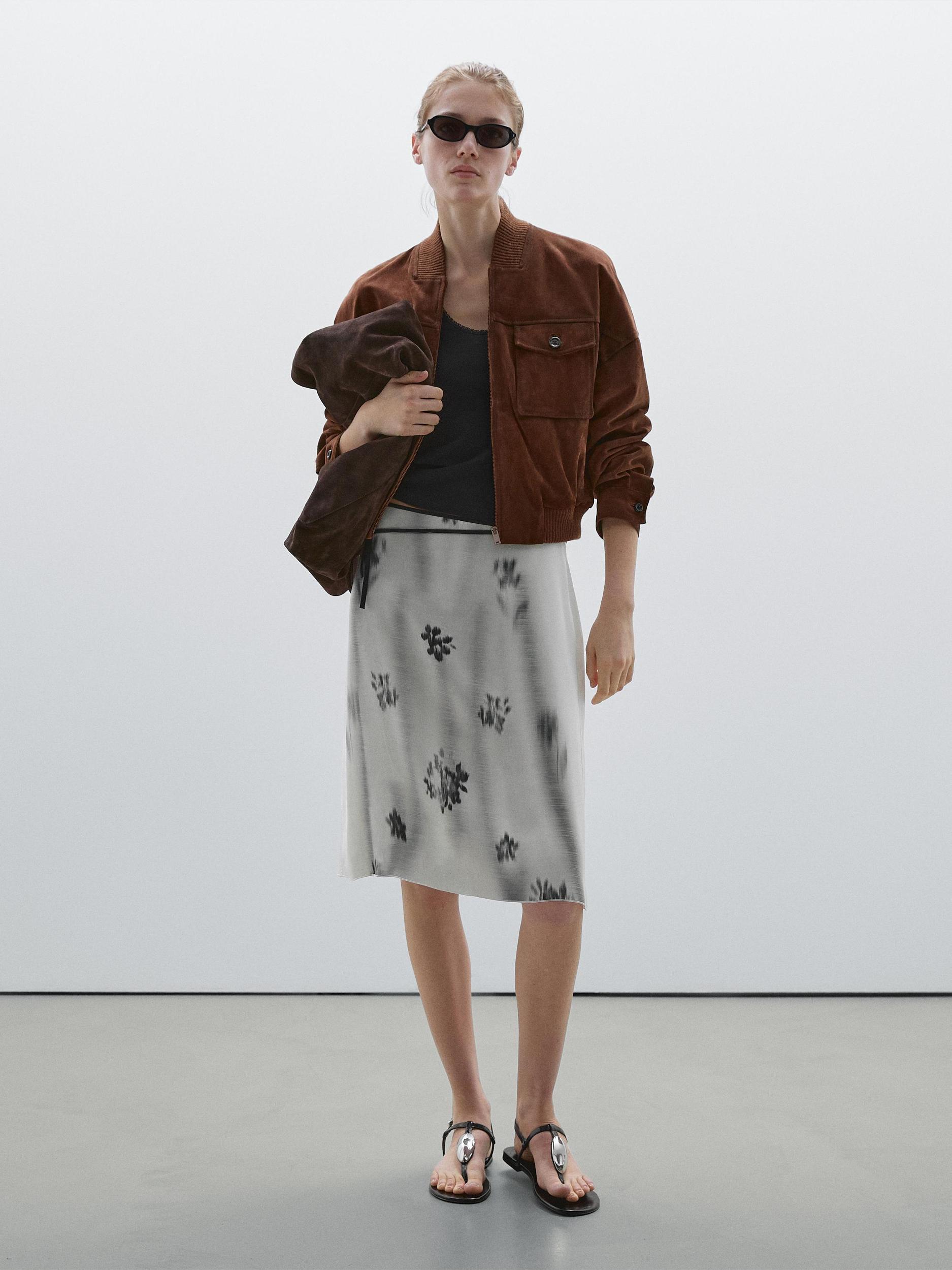 Printed skirt with tie waist Product Image