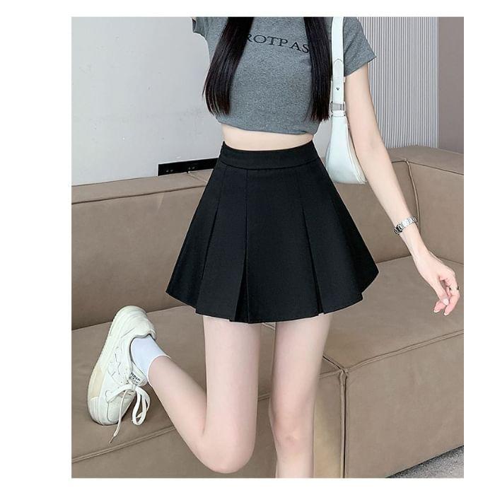 High Rise Plain Mini Pleated Skirt Product Image