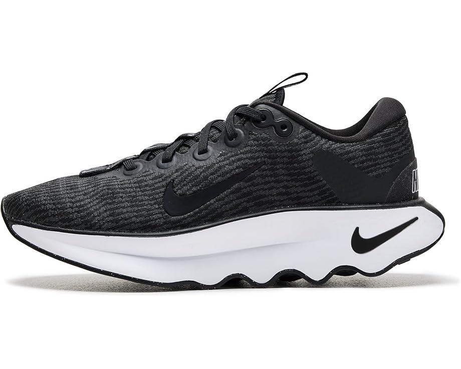 Women's Nike Motiva Product Image