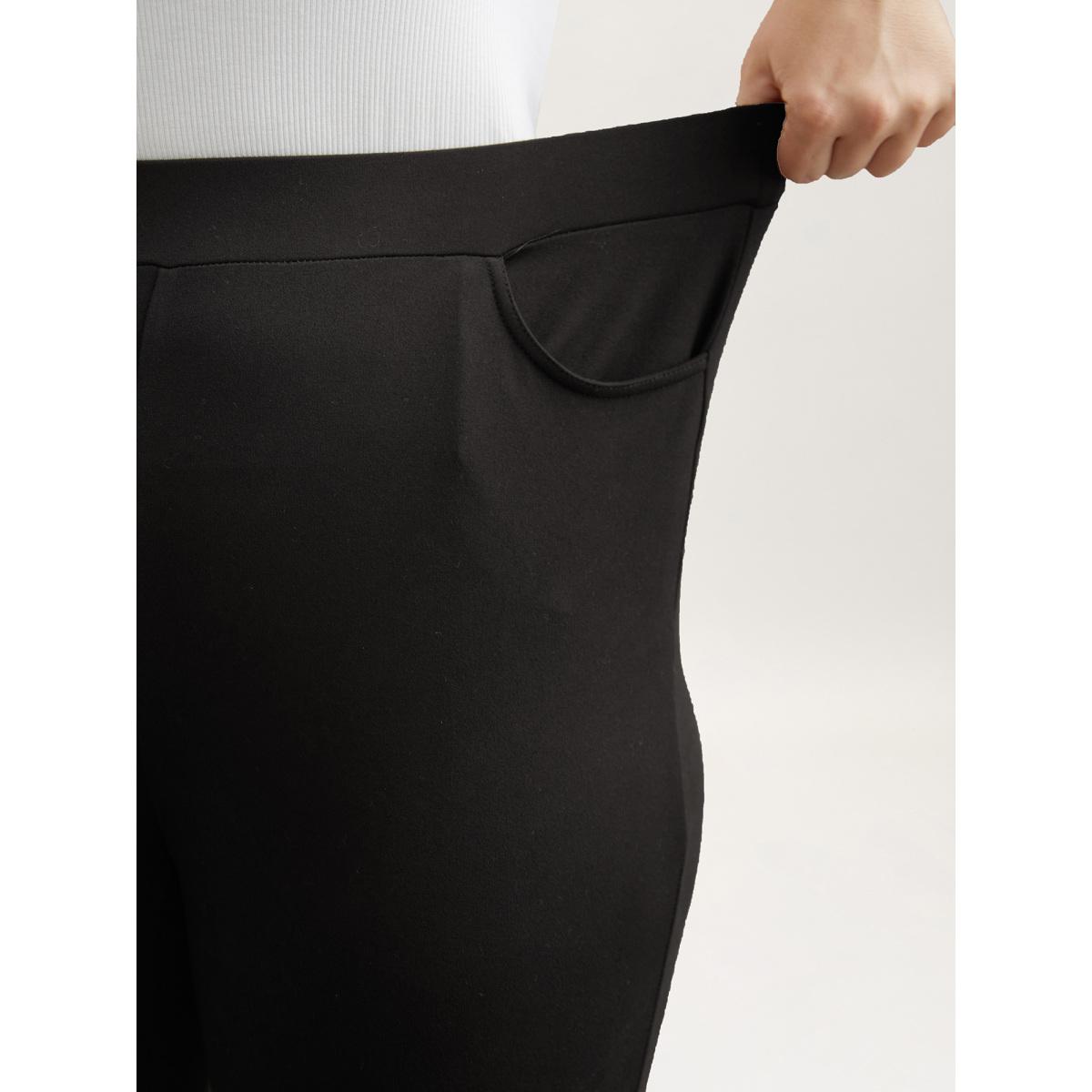 Plus Size Button Detail Mid-Rise Skinny-Fit Pants Women Black Resort High stretch Skinny Mid Rise Vacation Leggings BloomChic 14-16/1X Product Image