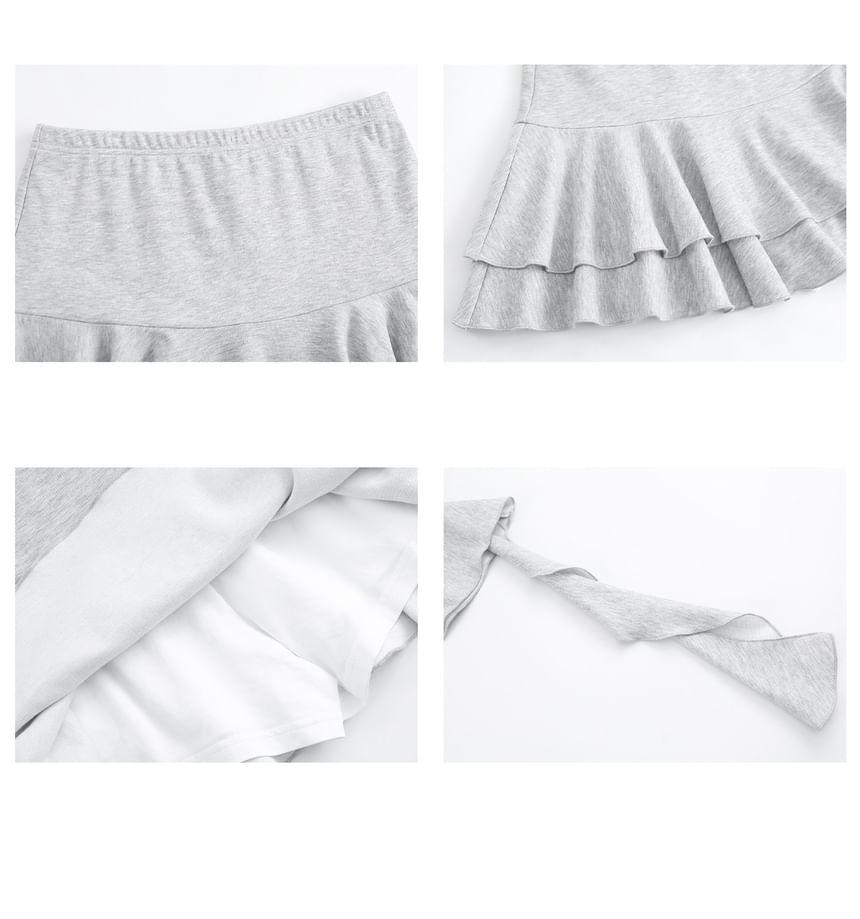 Plus Size High Rise Plain Mini Tiered Skirt Product Image