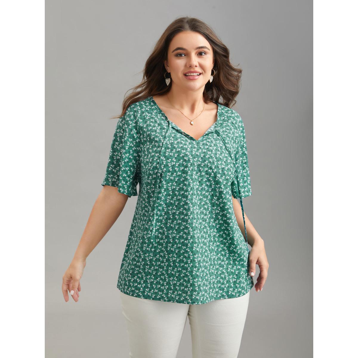 Plus Size Emerald Ditsy Floral Print Half Sleeve Shirt Women Timeless Short sleeve Ribbon-tied collar Elegant Blouses BloomChic 18-20/2X Product Image