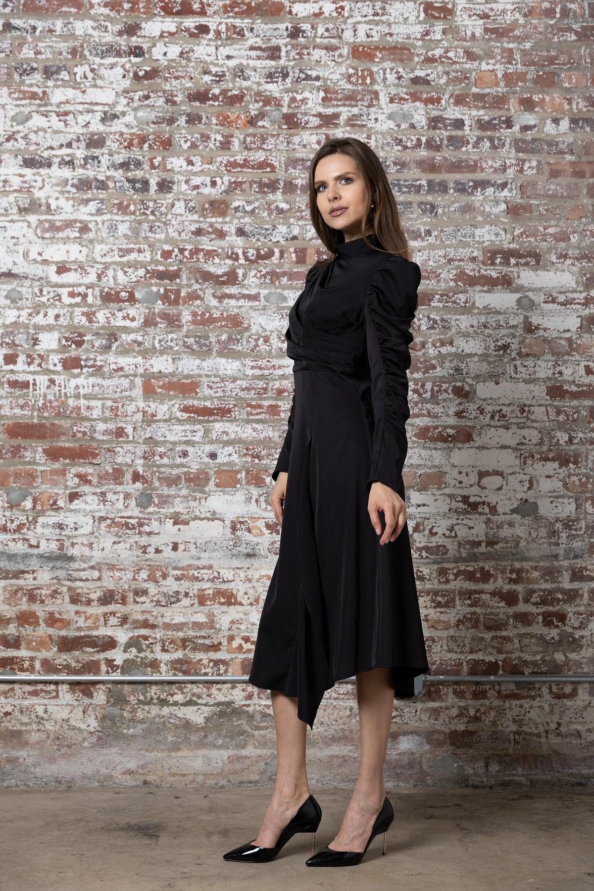 Heidi Black Dress Product Image