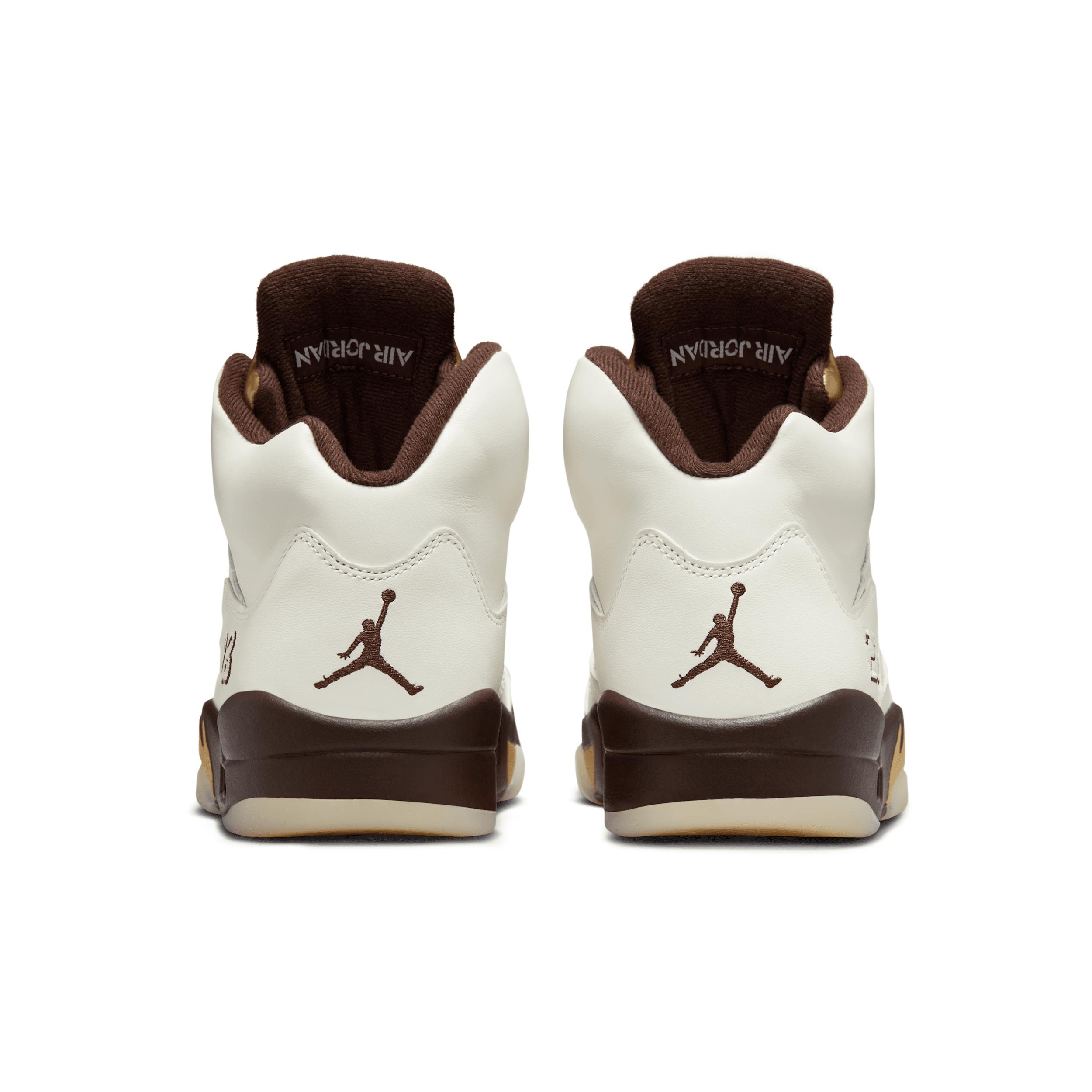 Womens Air Retro 5 Basketball Shoes Product Image