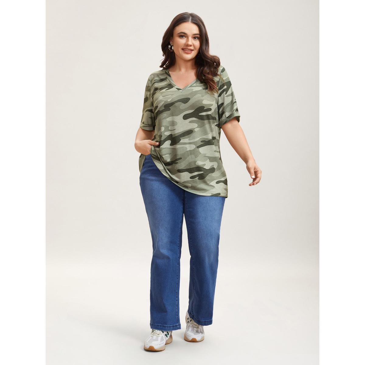Plus Size Camouflage Print V-Neck Curvy T-Shirt Multicolor Women Leisure Roll Hem V-neck Casual T-shirts BloomChic 28/5X Product Image