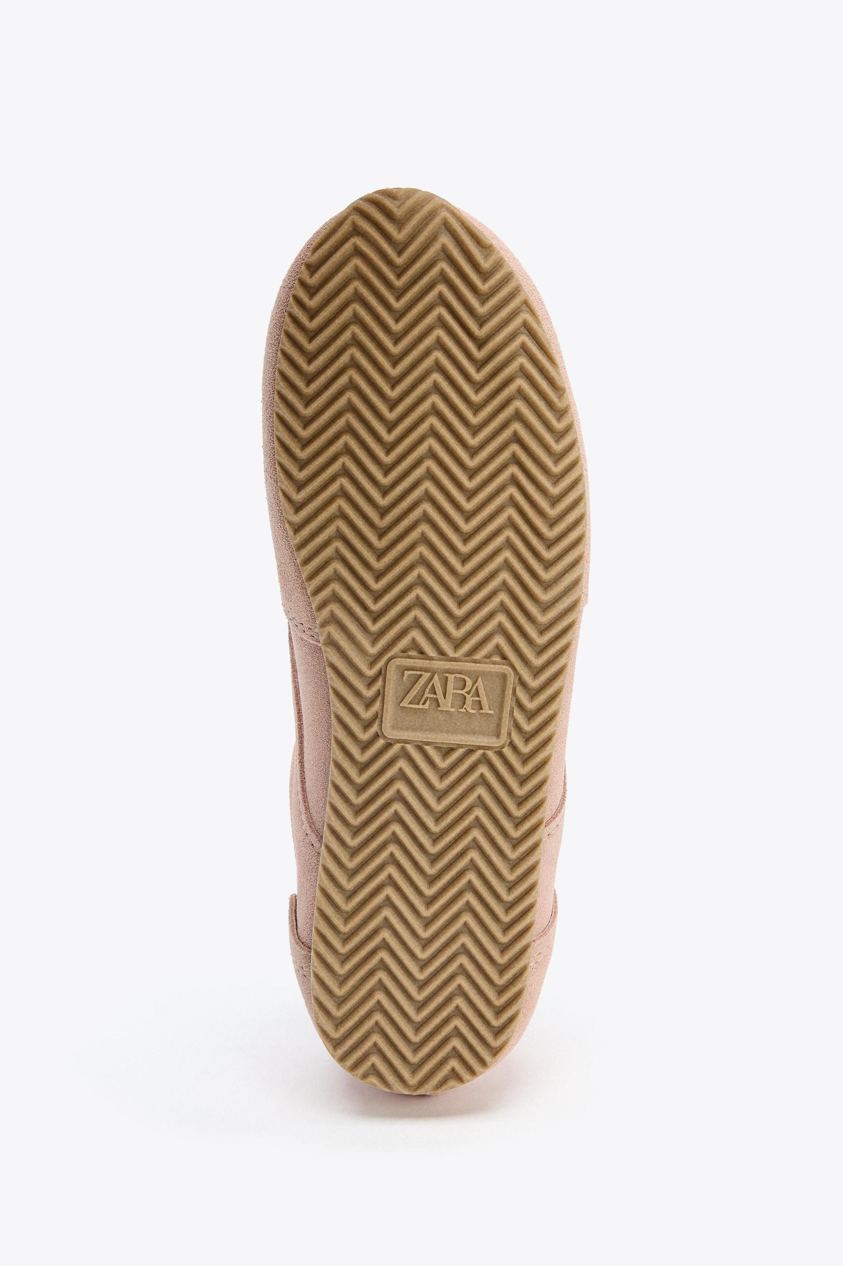 CONTRAST LEATHER SNEAKERS Product Image