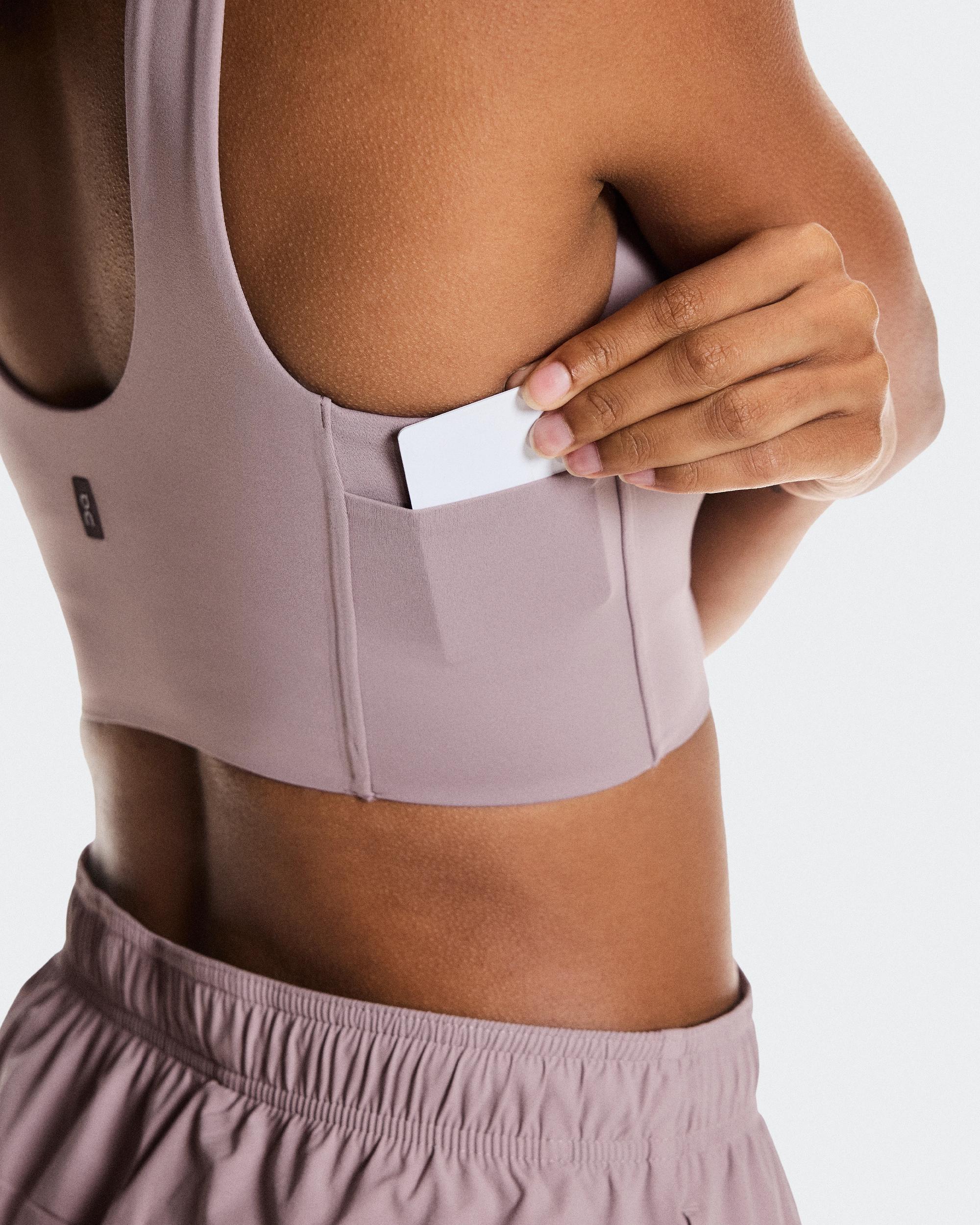 Core 2-in-1 Crop: Women's Crop Top For Running & Training Product Image