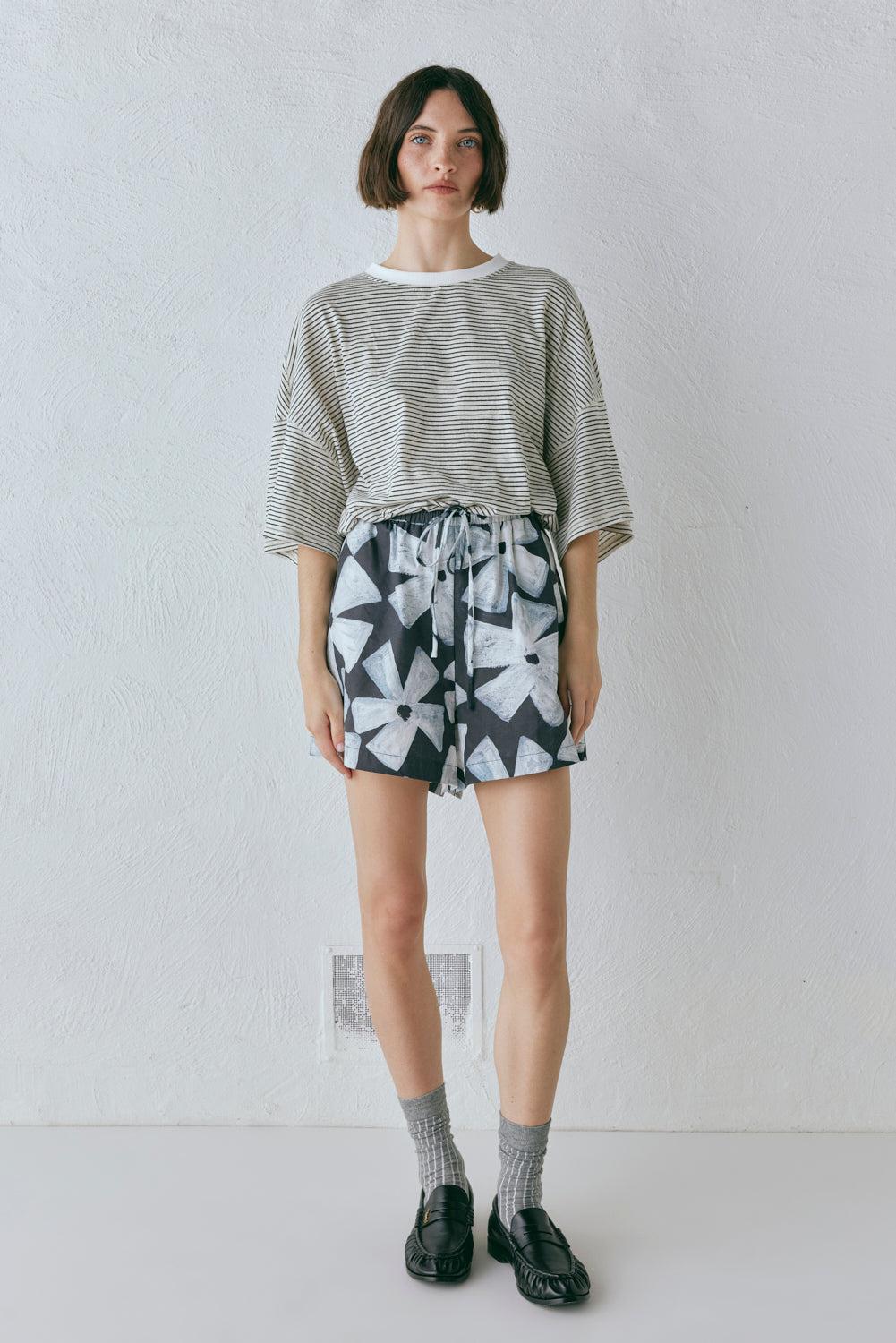 Annika Shorts Fiore Product Image