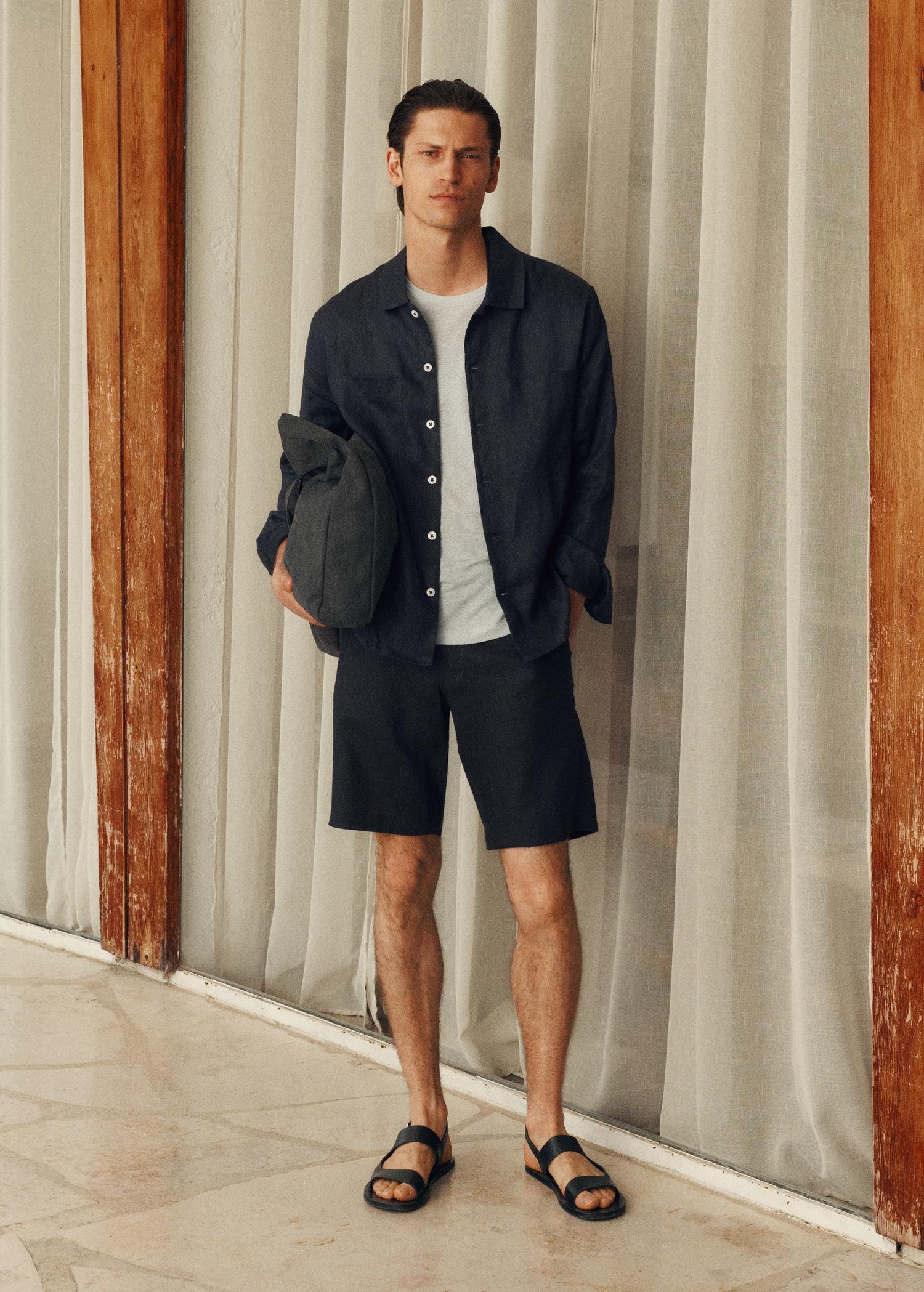 Slim-fit 100% linen bermuda shorts - Men | MANGO USA Product Image