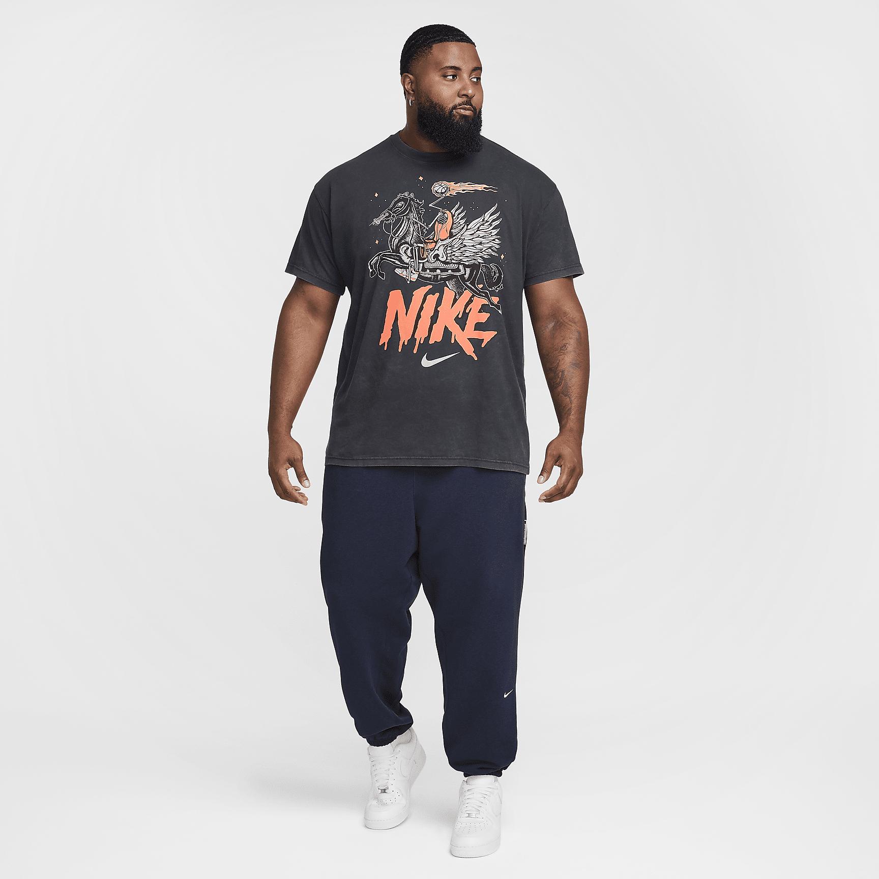 Nike Men's Max90 Basketball T-Shirt Product Image