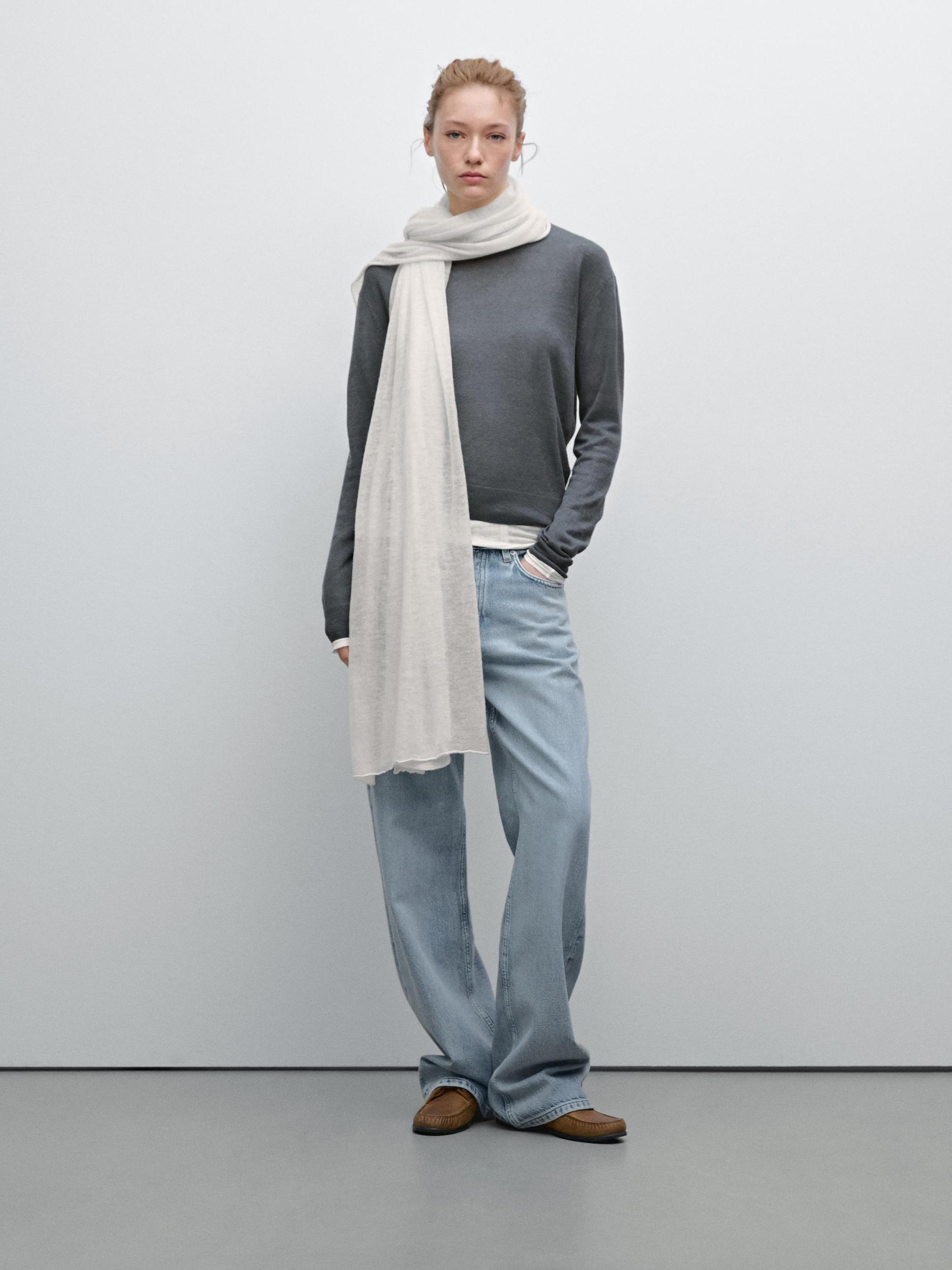 100% linen fine knit sweater Product Image