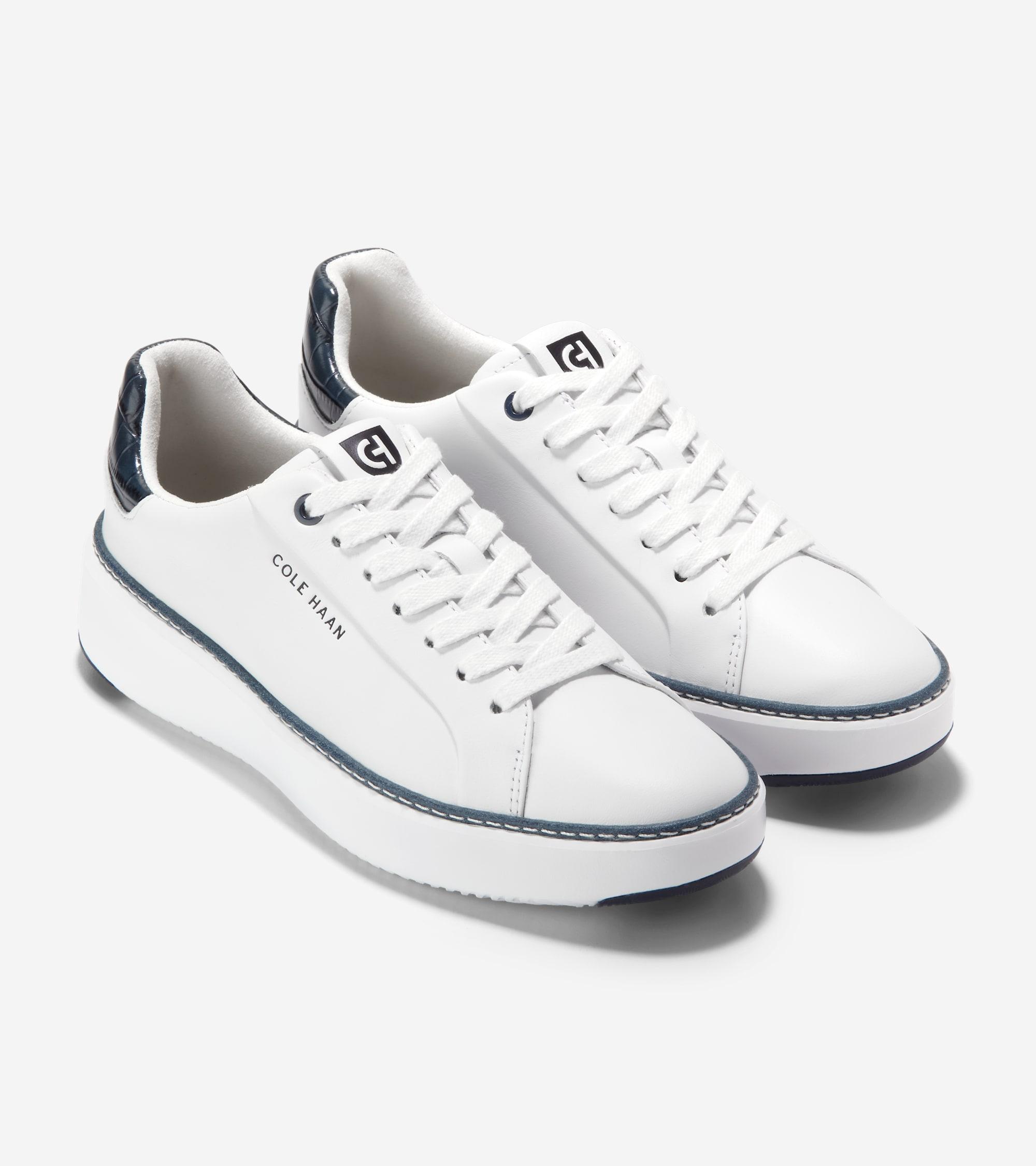 Leather Zip Card Case Product Image