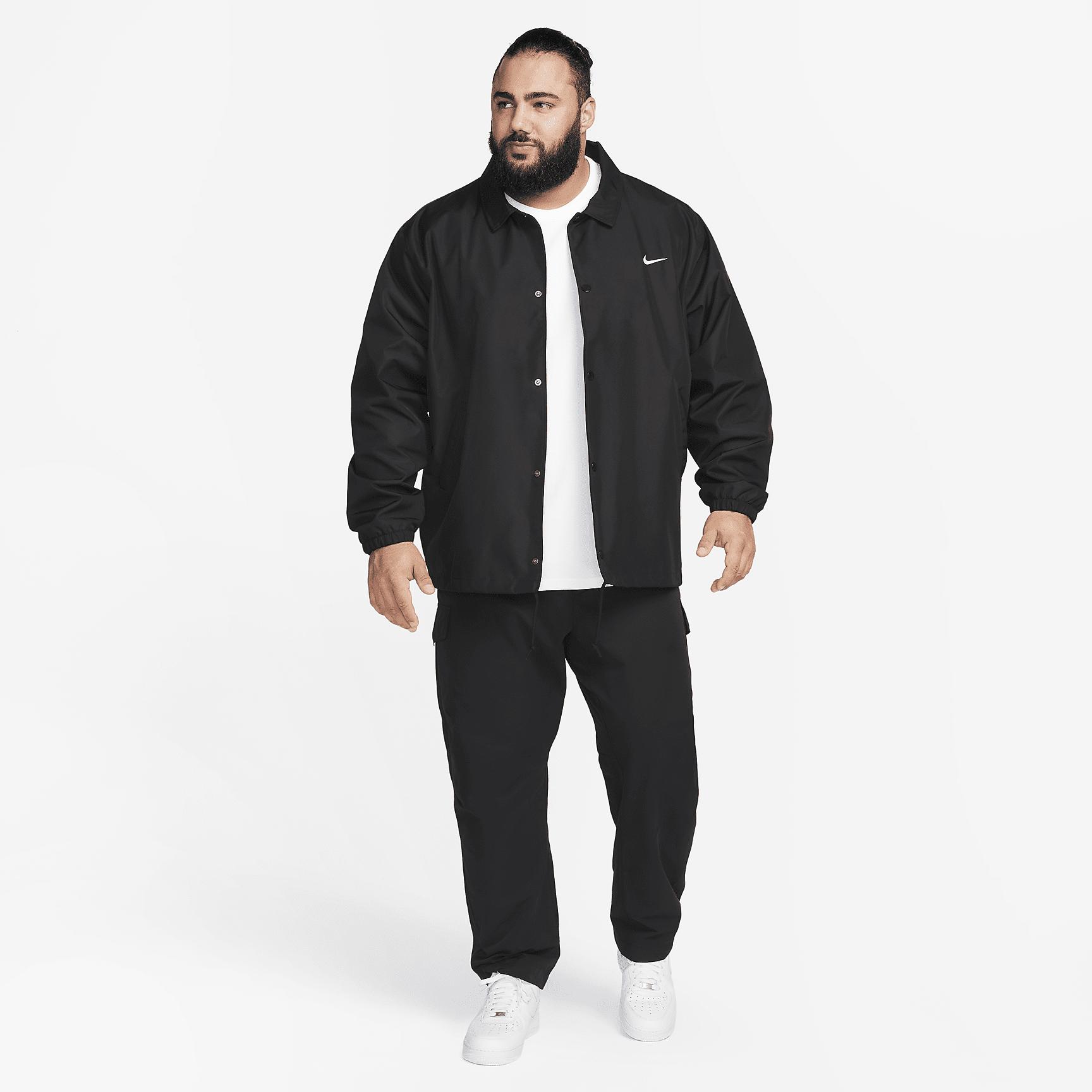 Mens Nike Sportswear Premium Essentials Pocket T-Shirt | DQ9295-101 Product Image