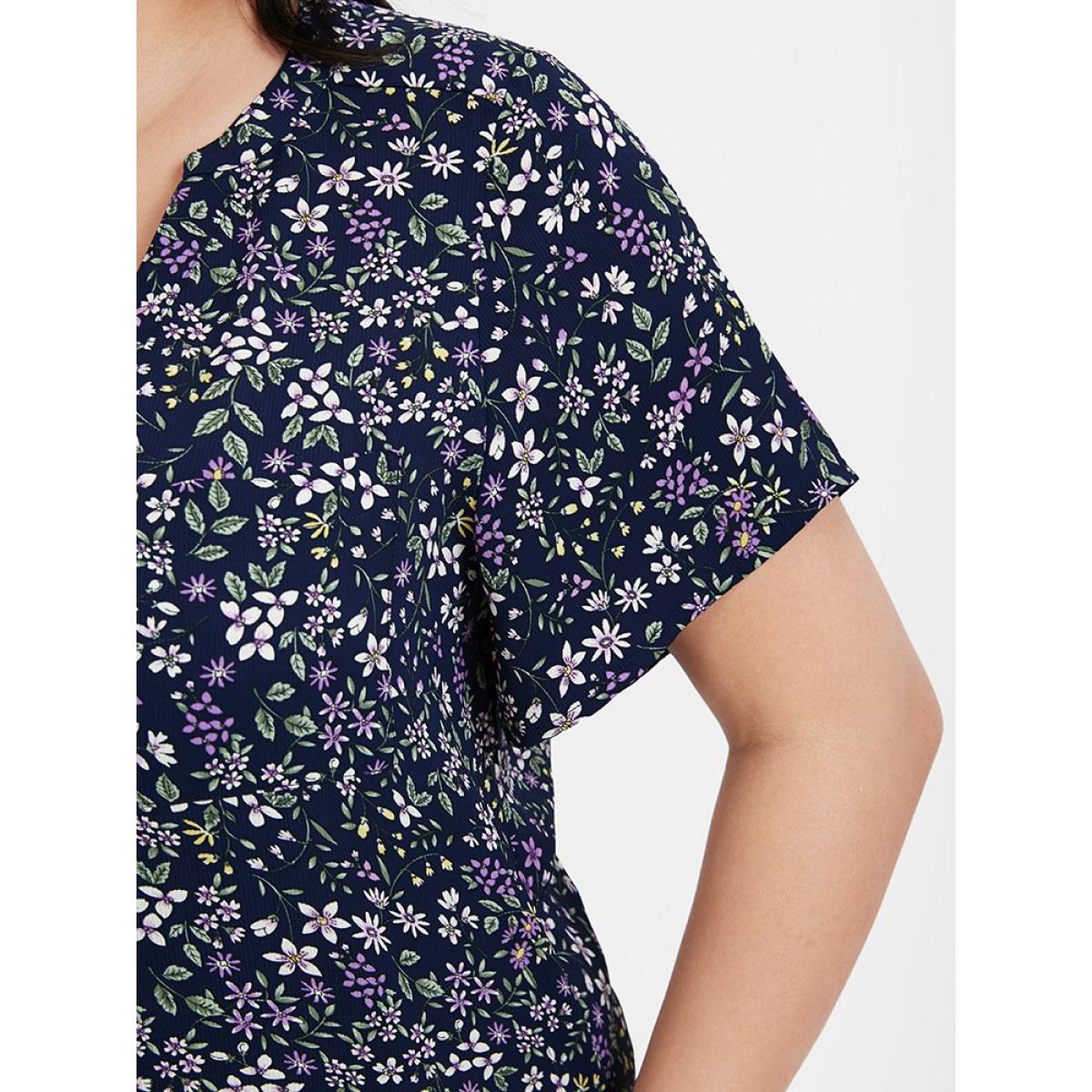 Plus Size DarkBlue Ditsy Floral V Neck Button Blouse Women Casual Short sleeve V-neck Dailywear Blouses BloomChic 18-20/2X Product Image