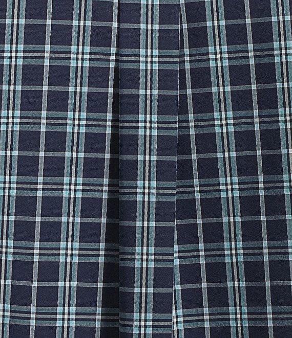 Gold Label Roundtree & Yorke Slim Fit Non-Iron Short Sleeve Medium Plaid Pattern Sport Shirt Product Image