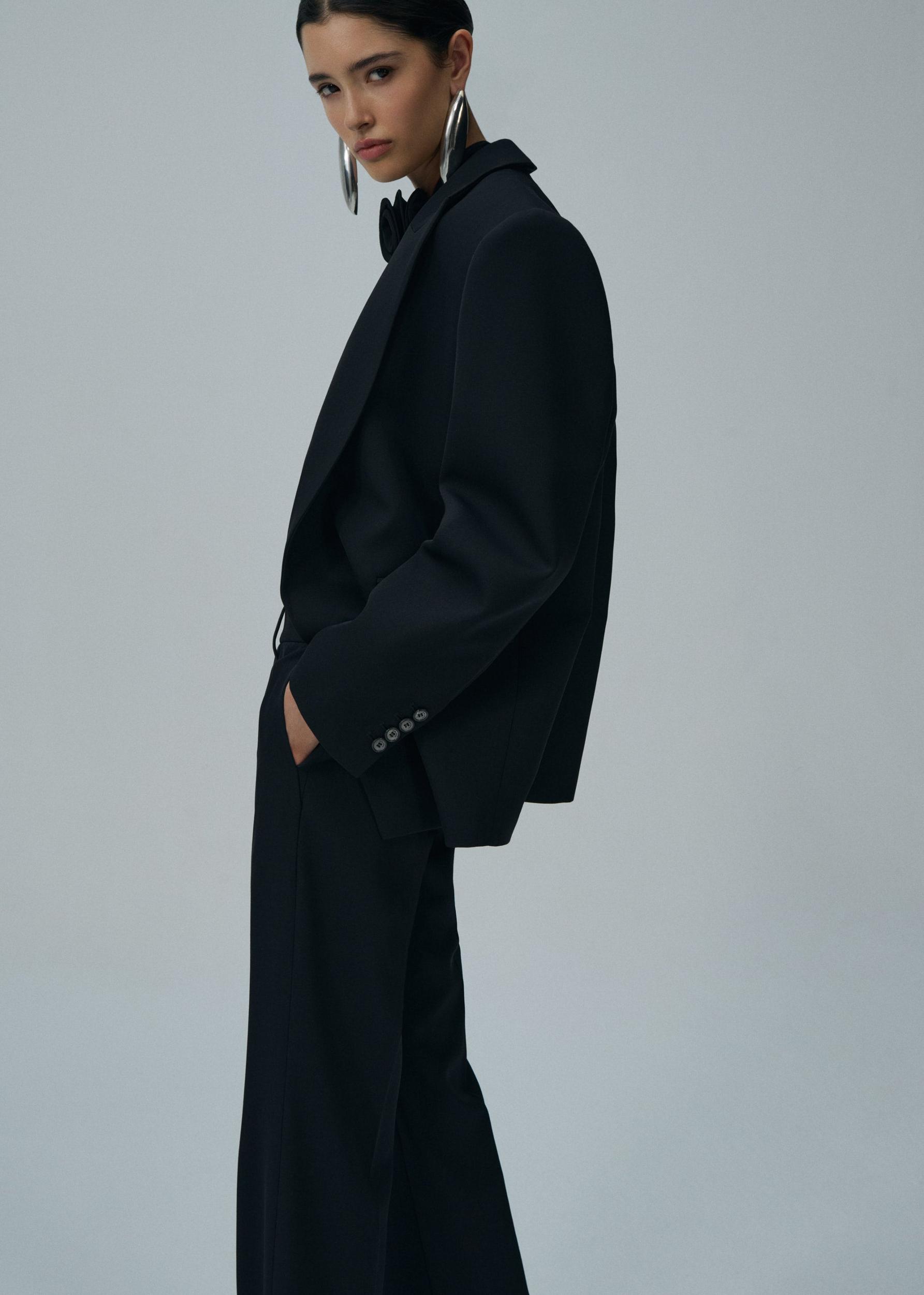 Oversized wool tuxedo blazer in black Product Image