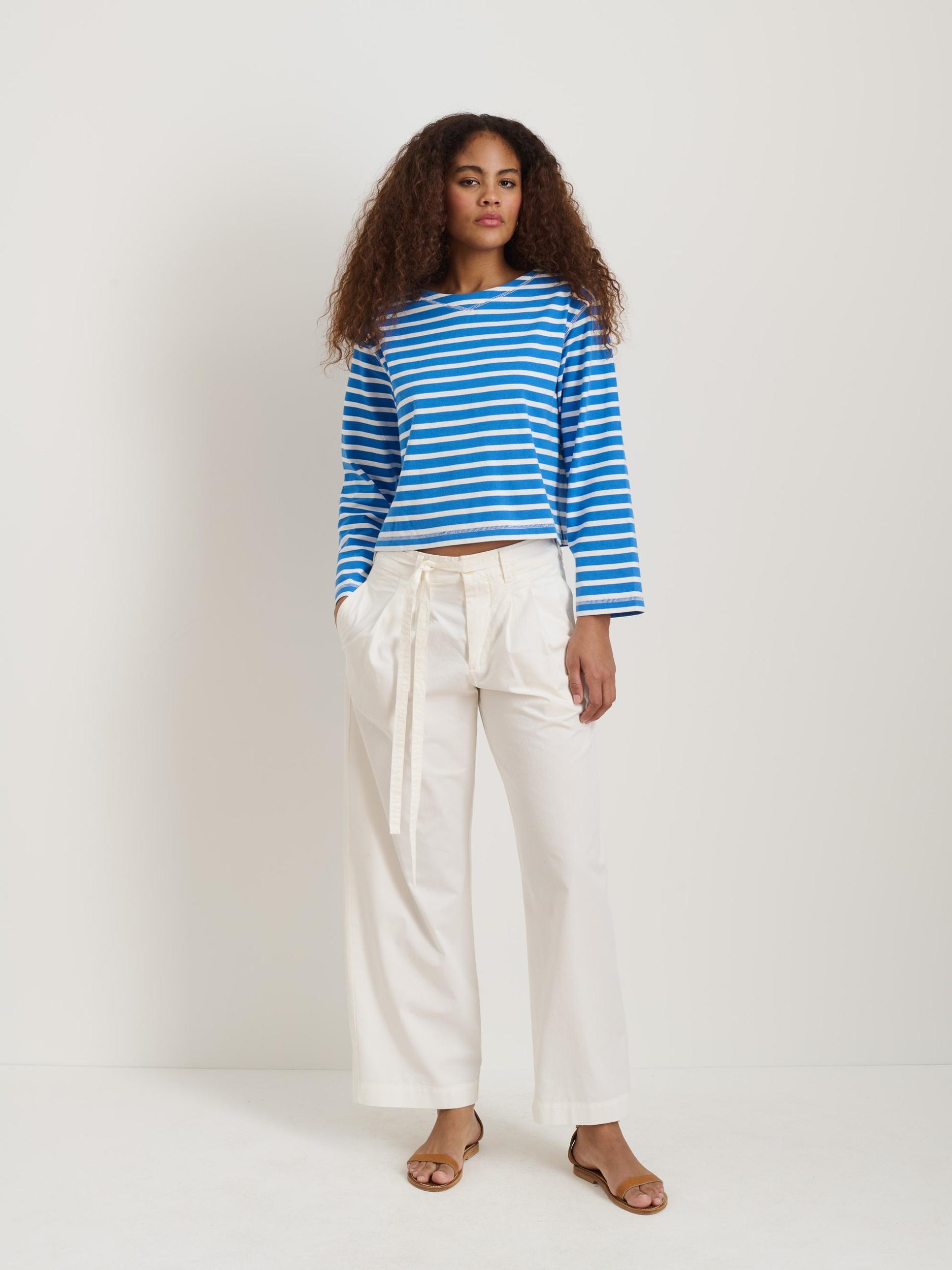 Ina Pleated Pant In Summer Twill Product Image