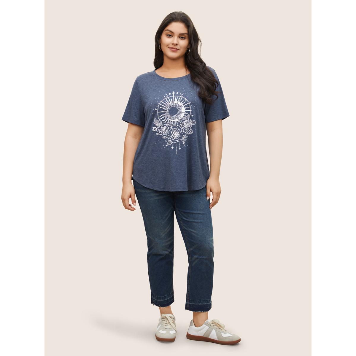 Plus Size Moon & Star Print Round Neck Curved Hem T-shirt Indigo Women Casual Non Star and moon Round Neck Everyday T-shirts BloomChic 14-16/1X Product Image