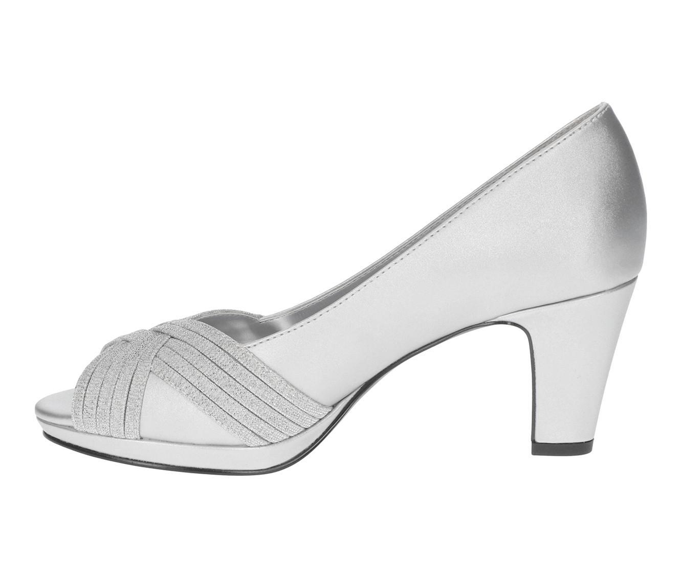 Women's Easy Street Lavish Pumps Product Image