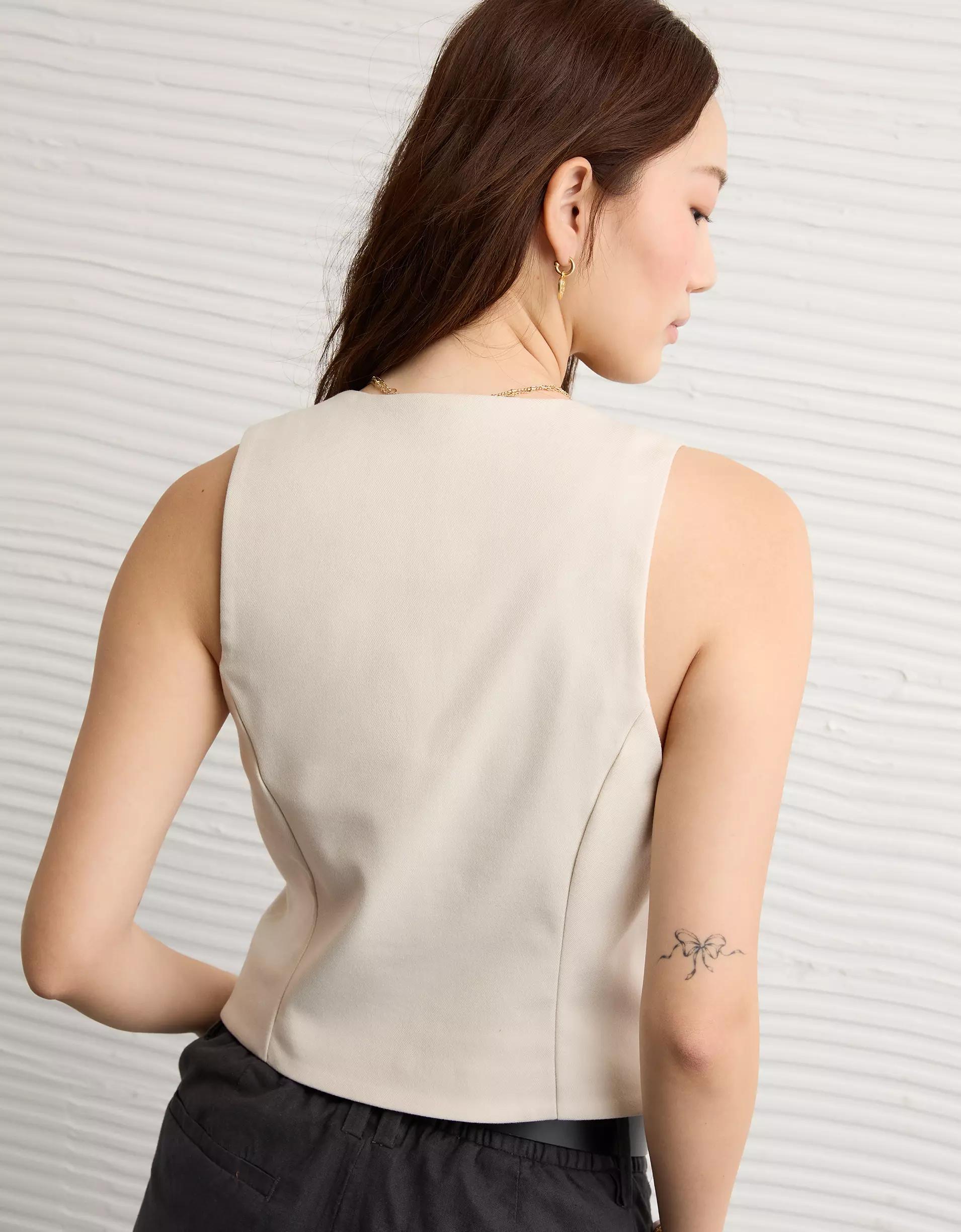 AE Square Neck Vest Product Image