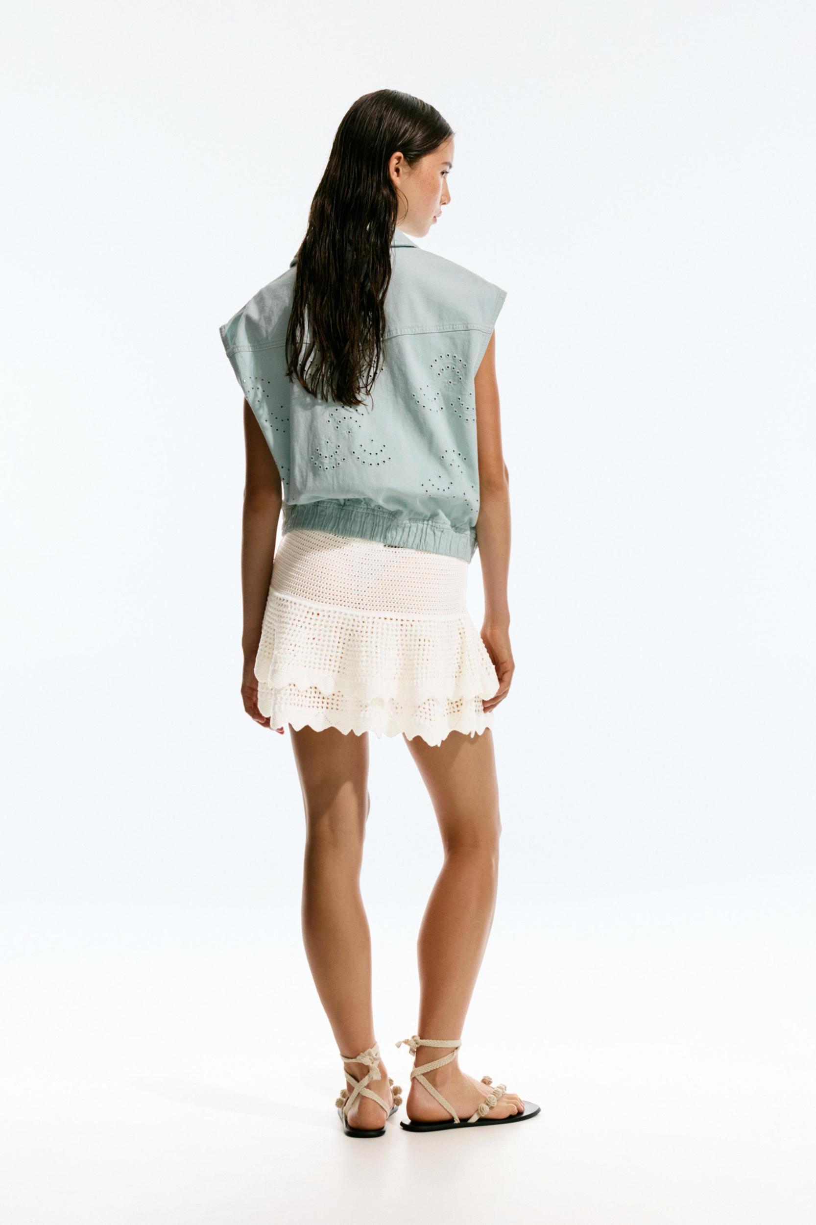 Ruffled crochet mini skirt Product Image