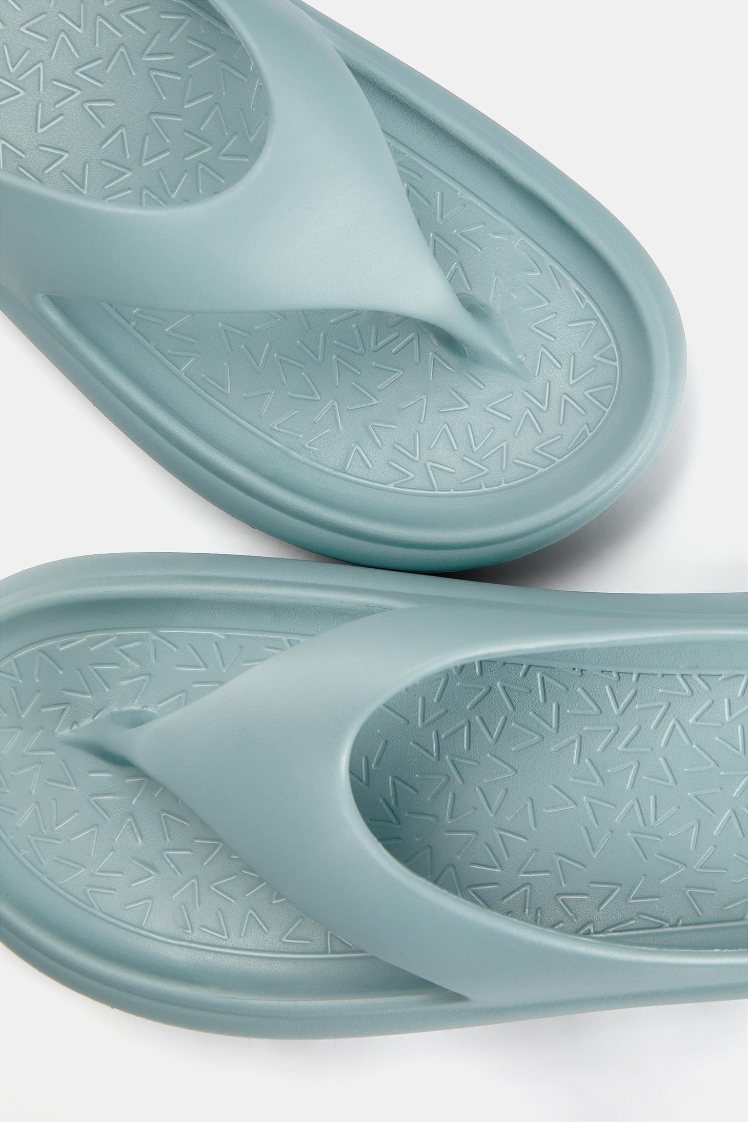 Rubberized sandals Product Image