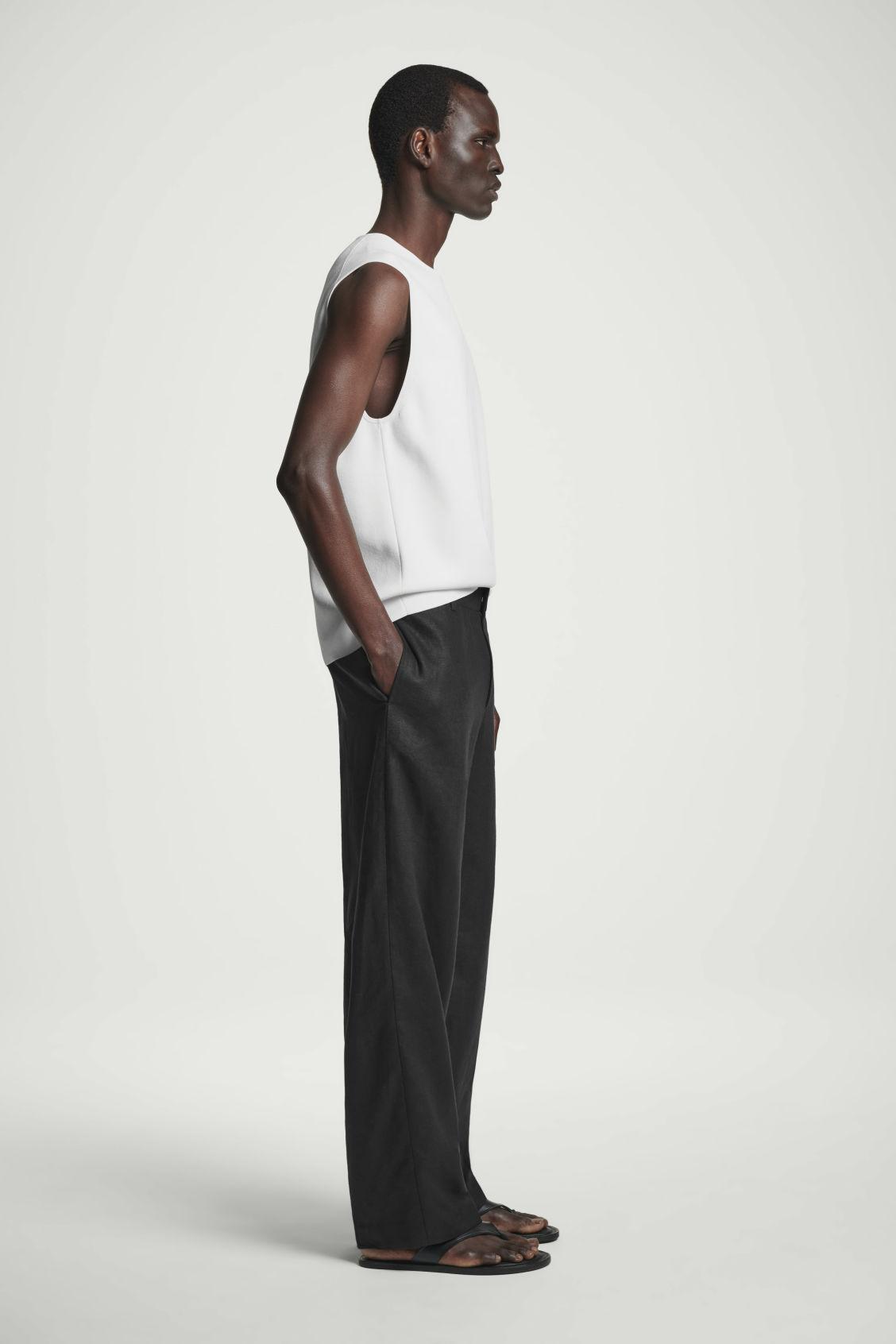 KNITTED TANK TOP Product Image