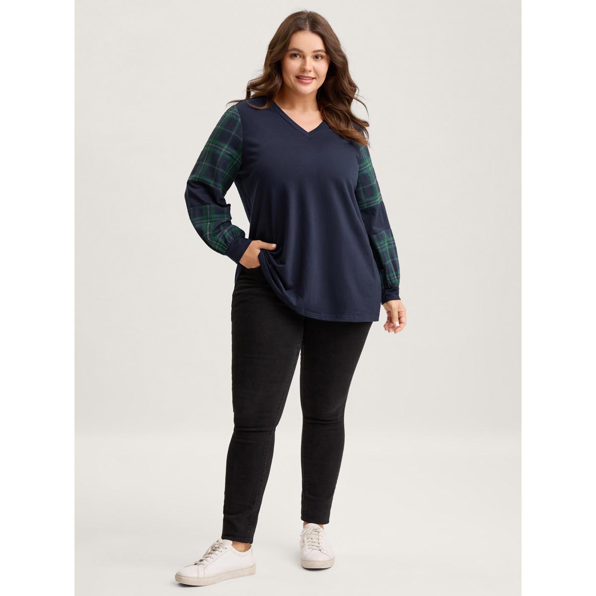 Plus Size Plaid Sleeve Color Contrast Sweatshirt Women Indigo Contrast Loose V-neck Casual Sweatshirts BloomChic 18-20/2X Product Image