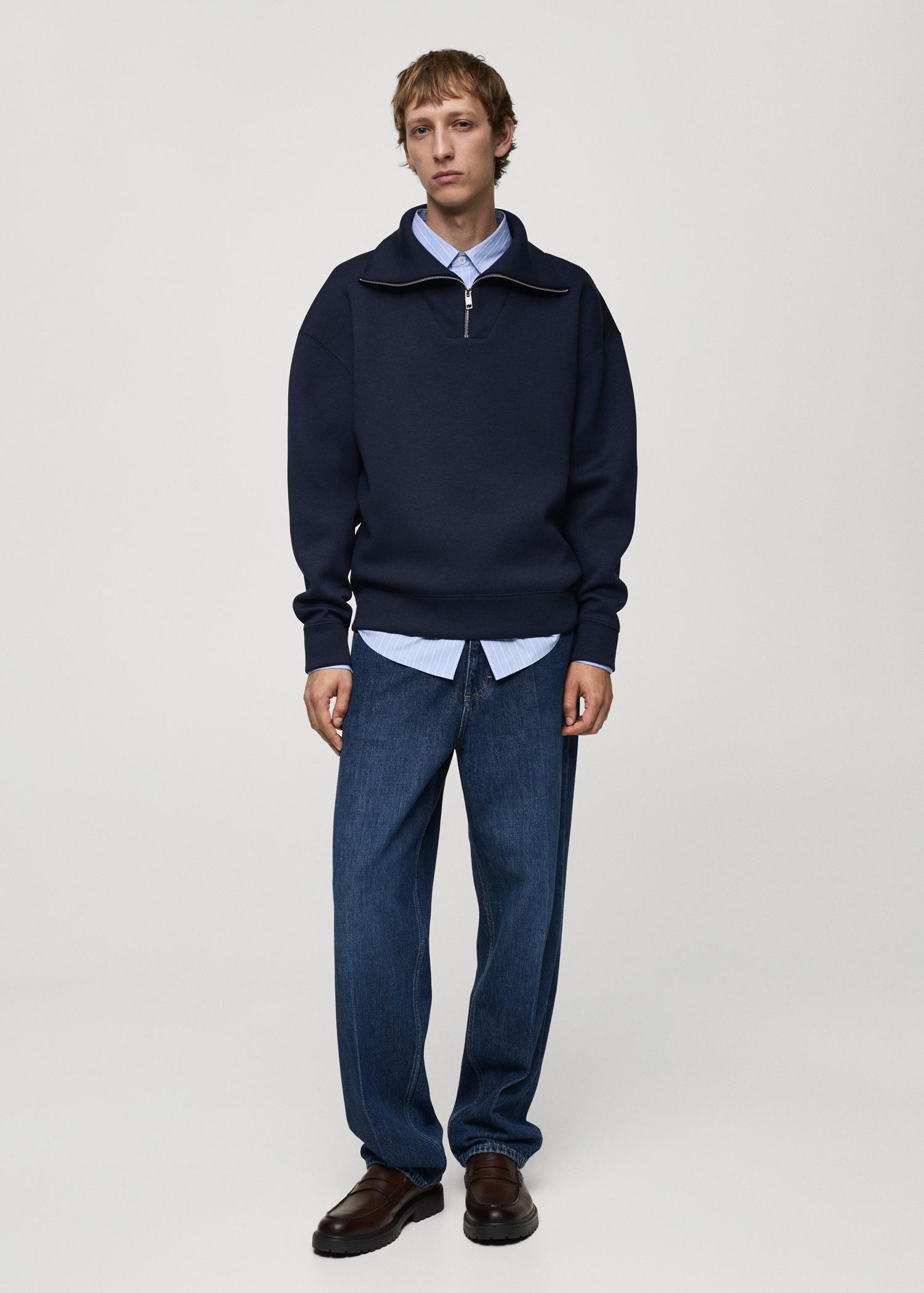 Relaxed-fit sweatshirt with zip collar - Men | MANGO USA Product Image