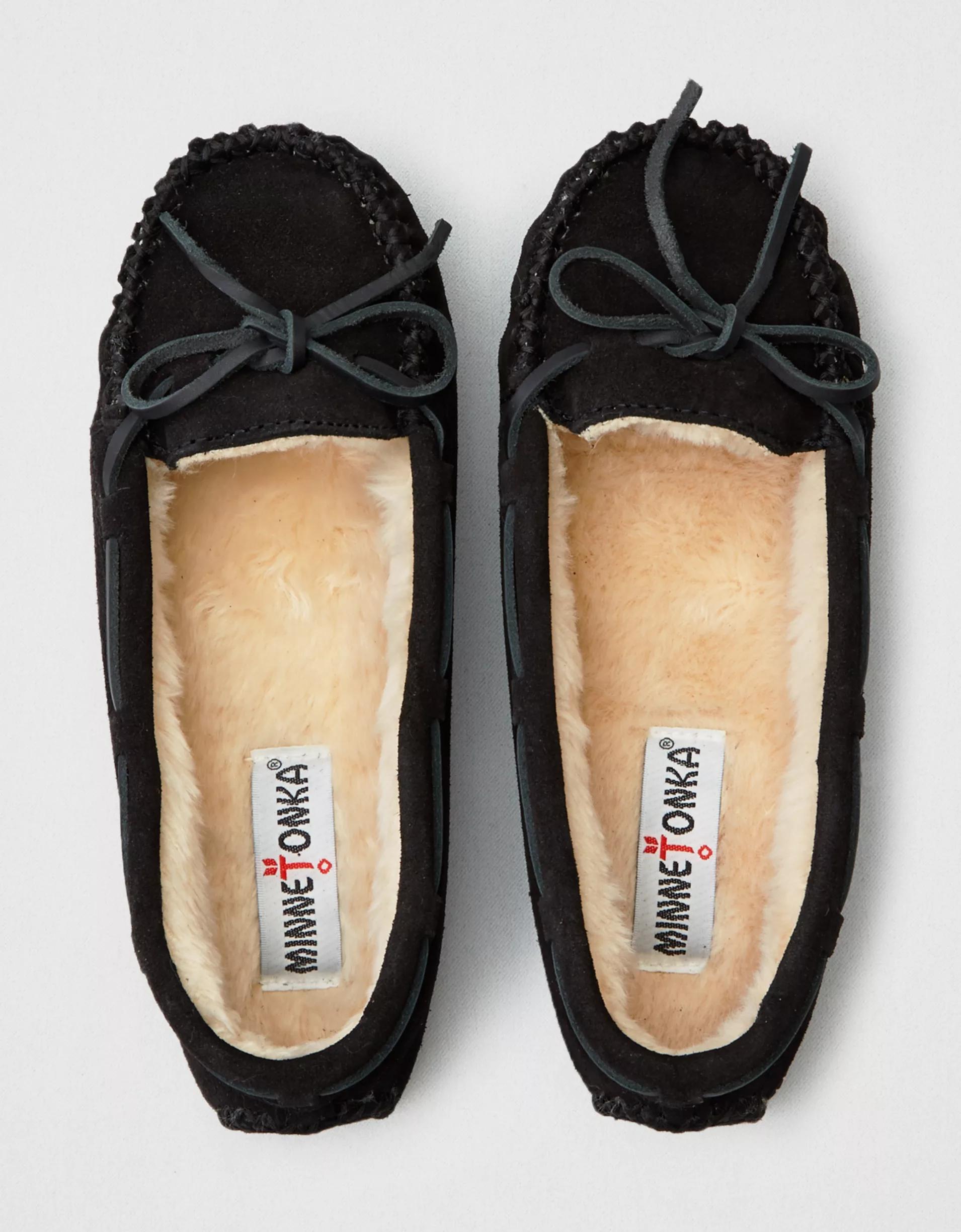 Minnetonka Women's Cally Moccasin Product Image