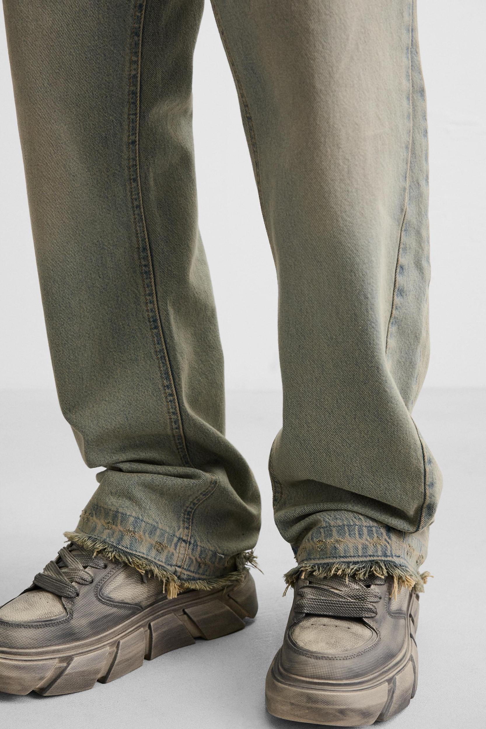 CHUNKY SOLE SNEAKERS Product Image