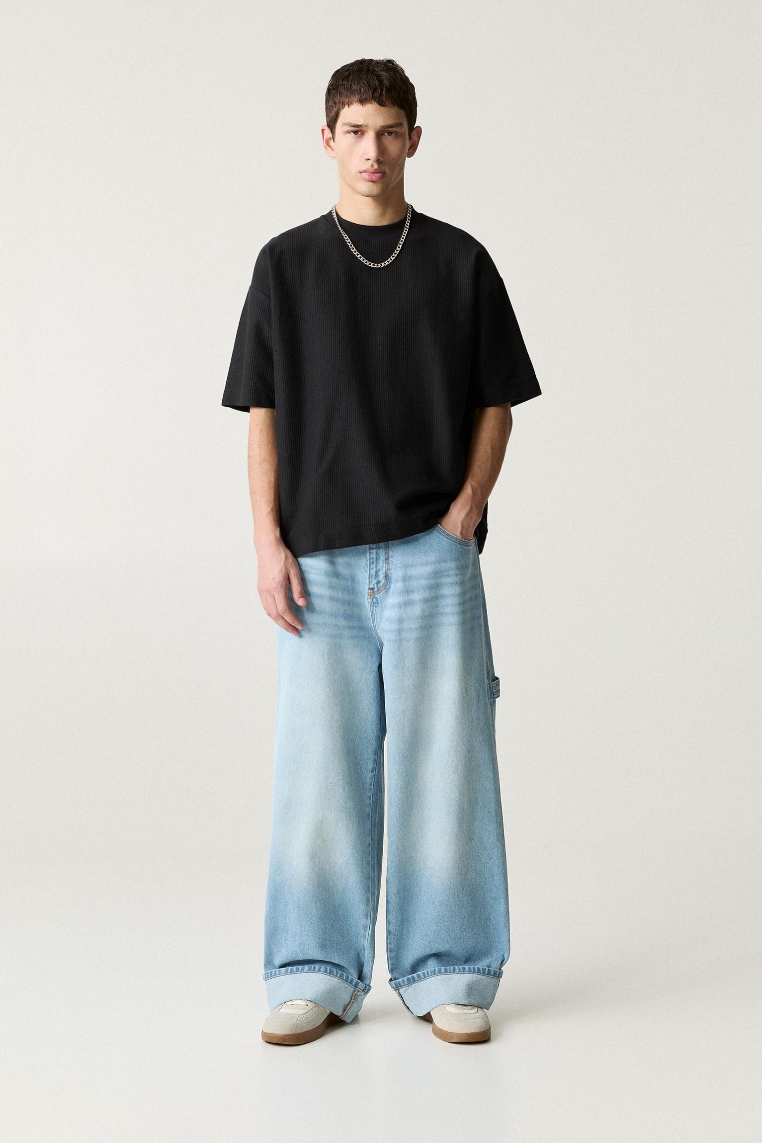 Textured short sleeve sweatshirt Product Image