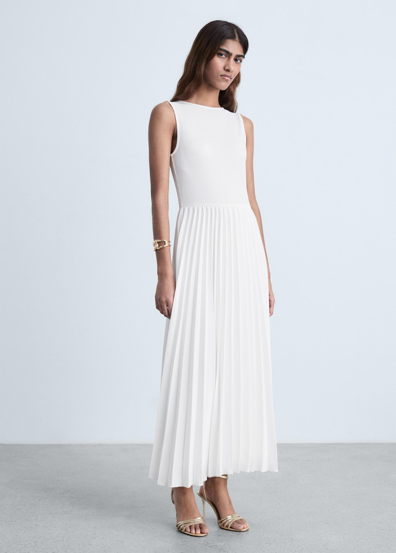 Pleated long dress - Women | MANGO USA Product Image