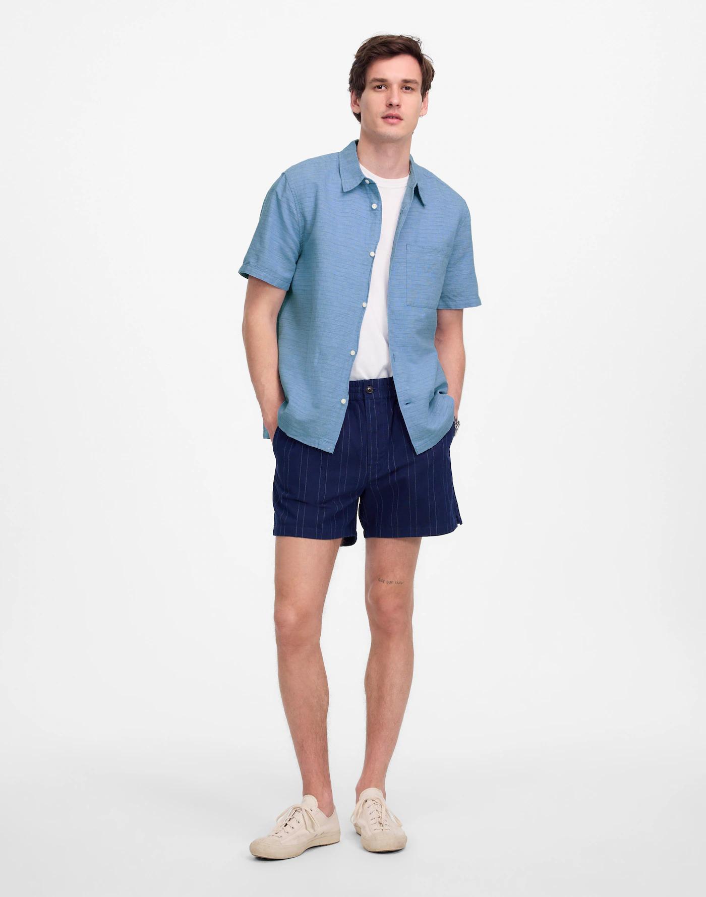 Button-Up Short-Sleeve Shirt in Cotton-Linen Blend Product Image
