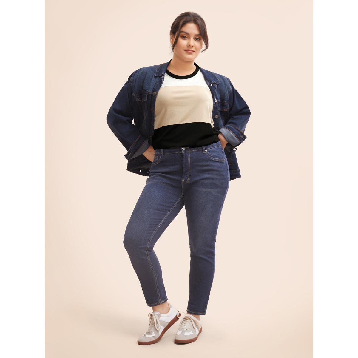 Plus Size Round Neck Colorblock Contrast Stretch Tank Top Women Apricot Casual Contrast Round Neck Everyday Tank Tops Camis BloomChic 22-24/3X Product Image